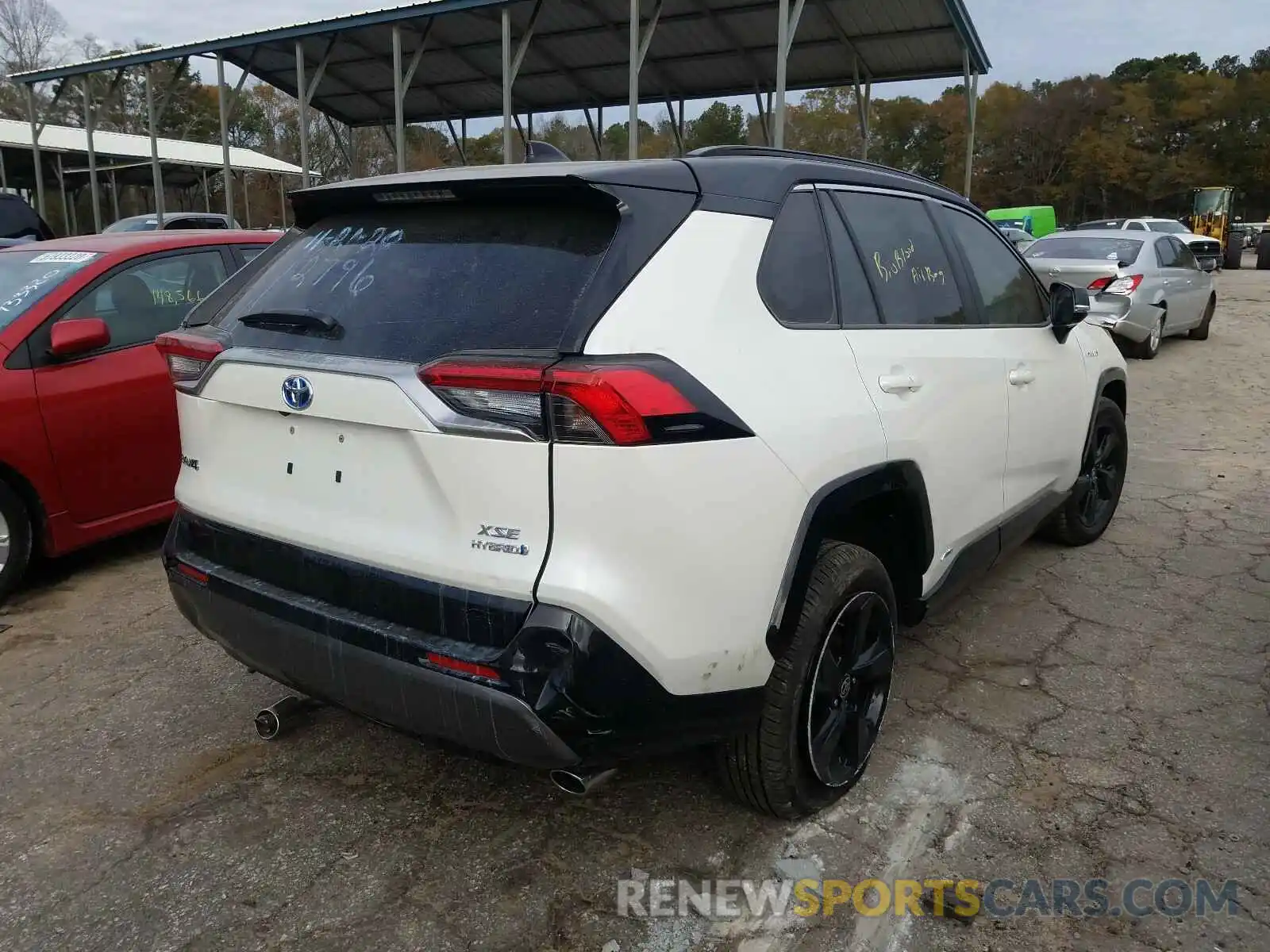 4 Photograph of a damaged car JTME6RFVXLD502796 TOYOTA RAV4 2020