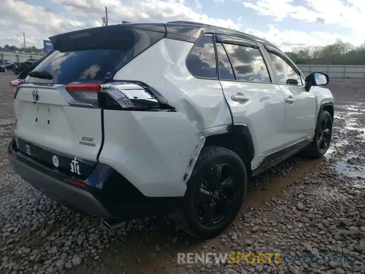 4 Photograph of a damaged car JTME6RFVXLJ001621 TOYOTA RAV4 2020