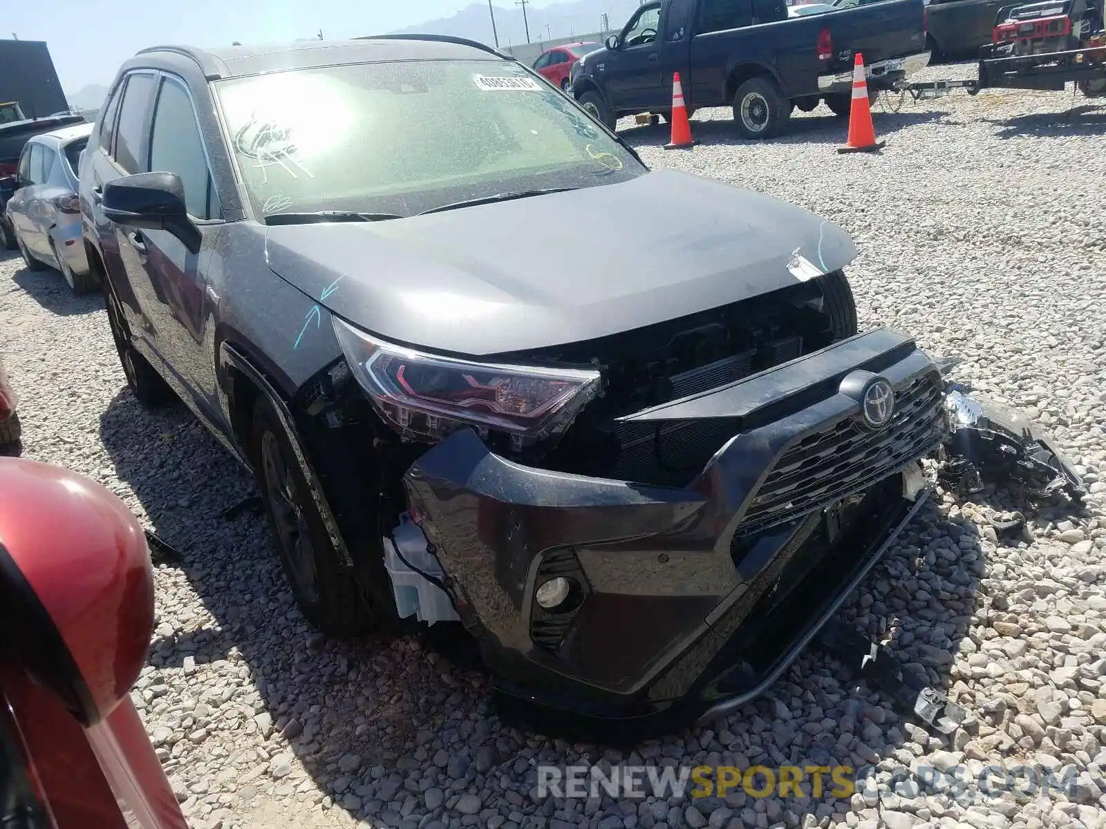 1 Photograph of a damaged car JTMEWRFV0LD534897 TOYOTA RAV4 2020