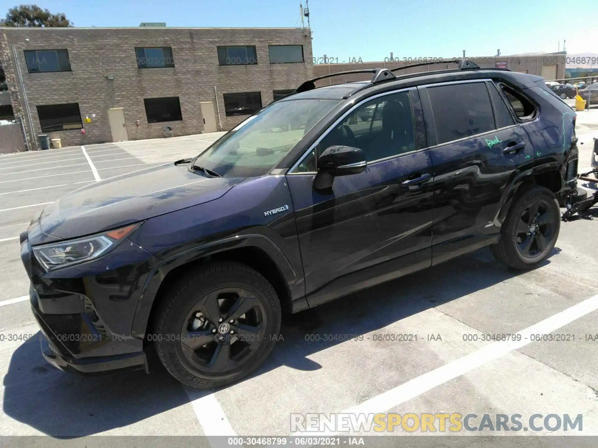 2 Photograph of a damaged car JTMEWRFV0LD539100 TOYOTA RAV4 2020