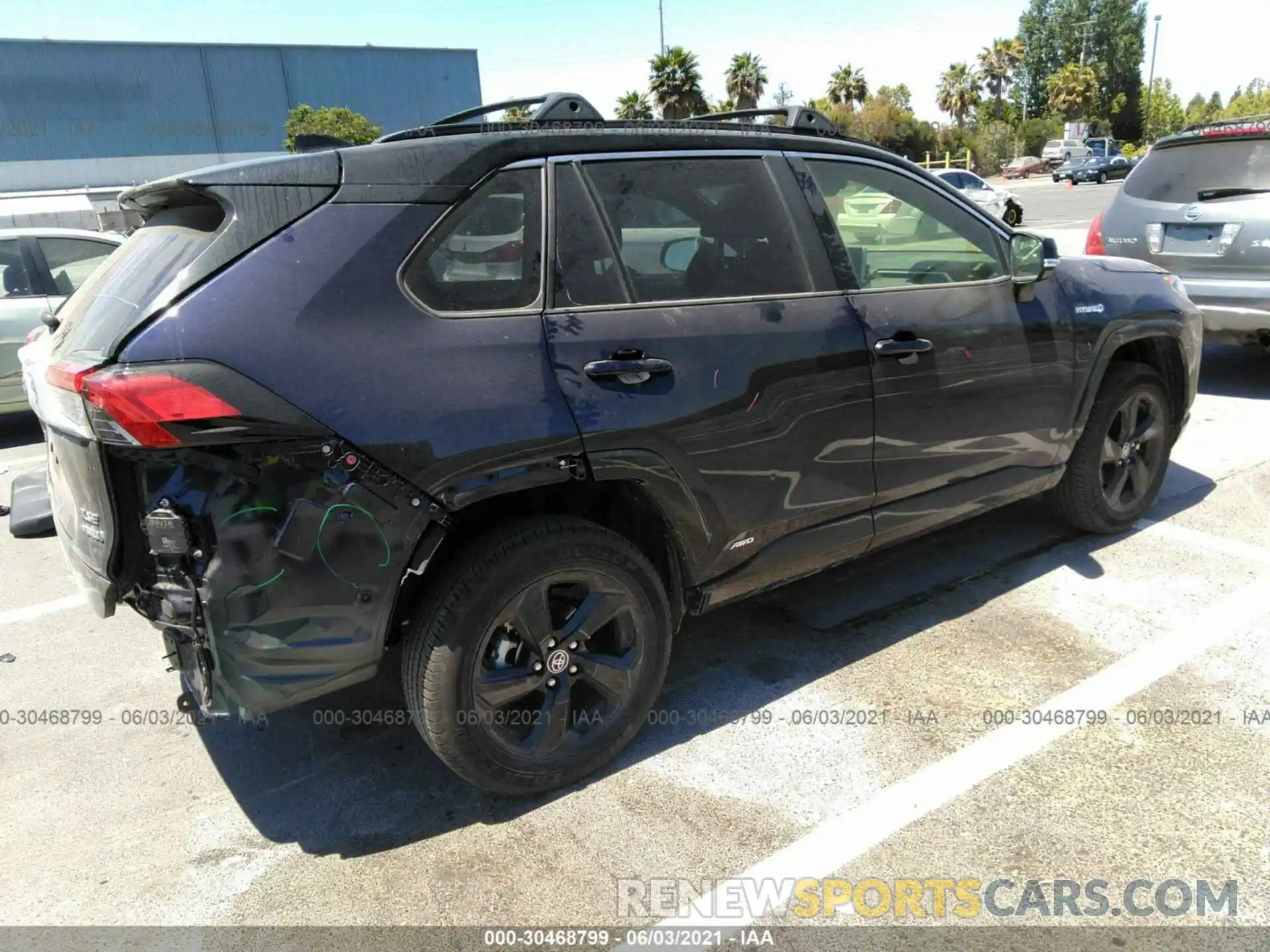 4 Photograph of a damaged car JTMEWRFV0LD539100 TOYOTA RAV4 2020