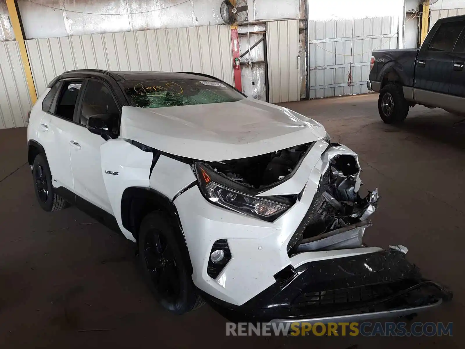 1 Photograph of a damaged car JTMEWRFV0LD544975 TOYOTA RAV4 2020