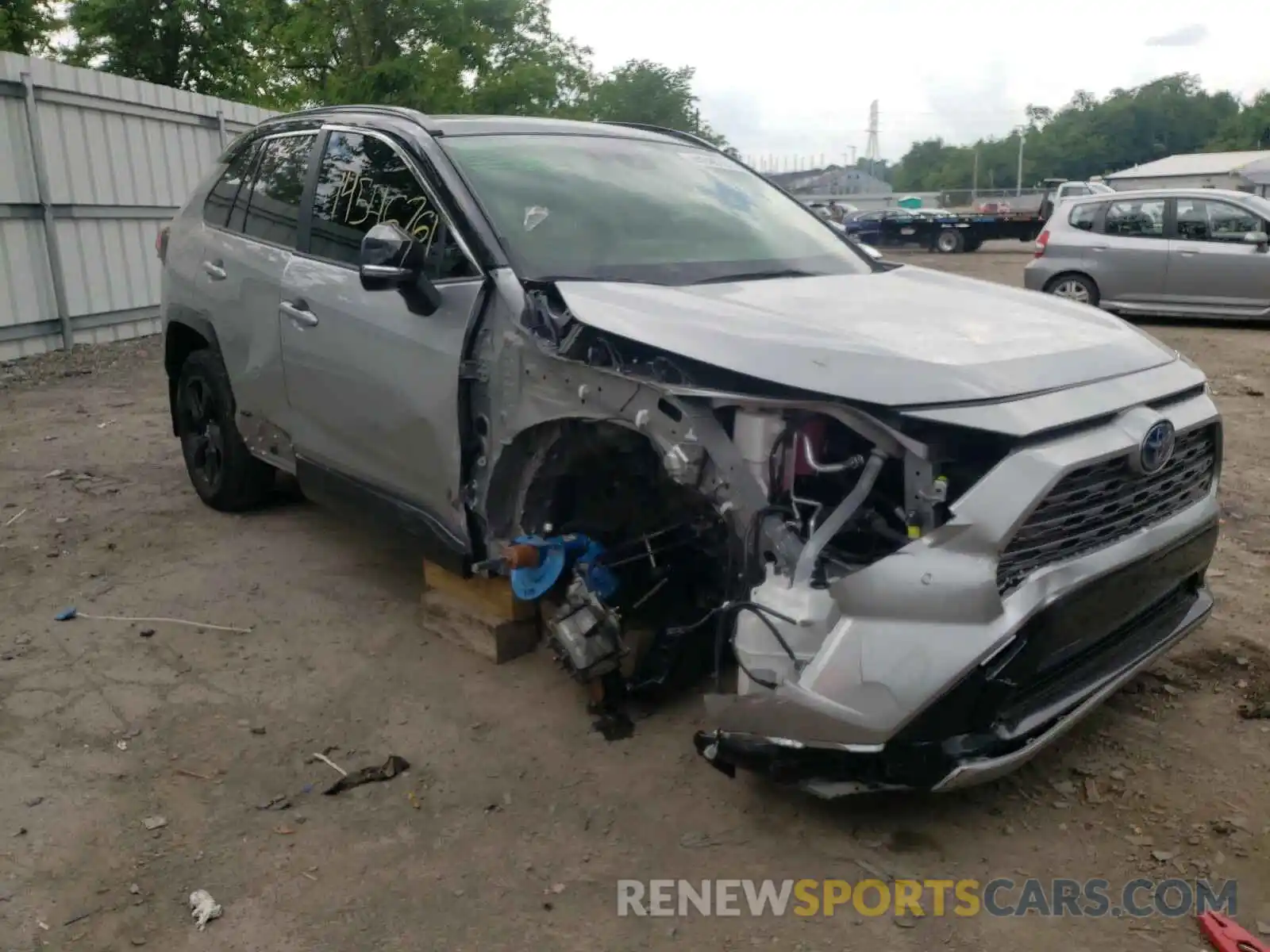 1 Photograph of a damaged car JTMEWRFV0LJ033767 TOYOTA RAV4 2020