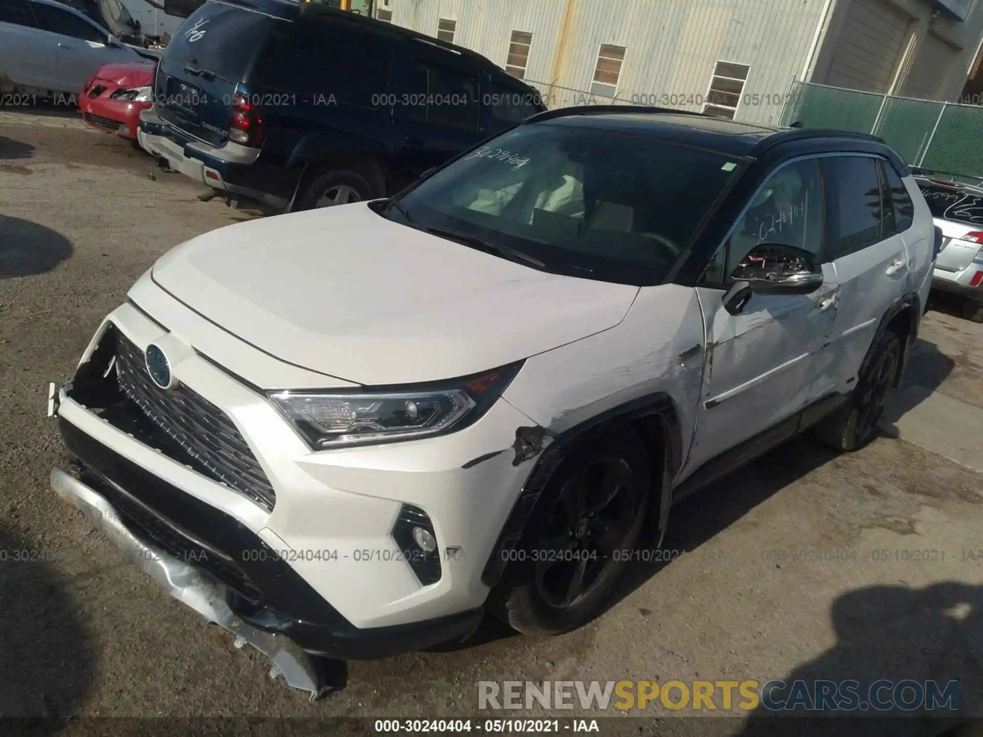 2 Photograph of a damaged car JTMEWRFV0LJ036216 TOYOTA RAV4 2020