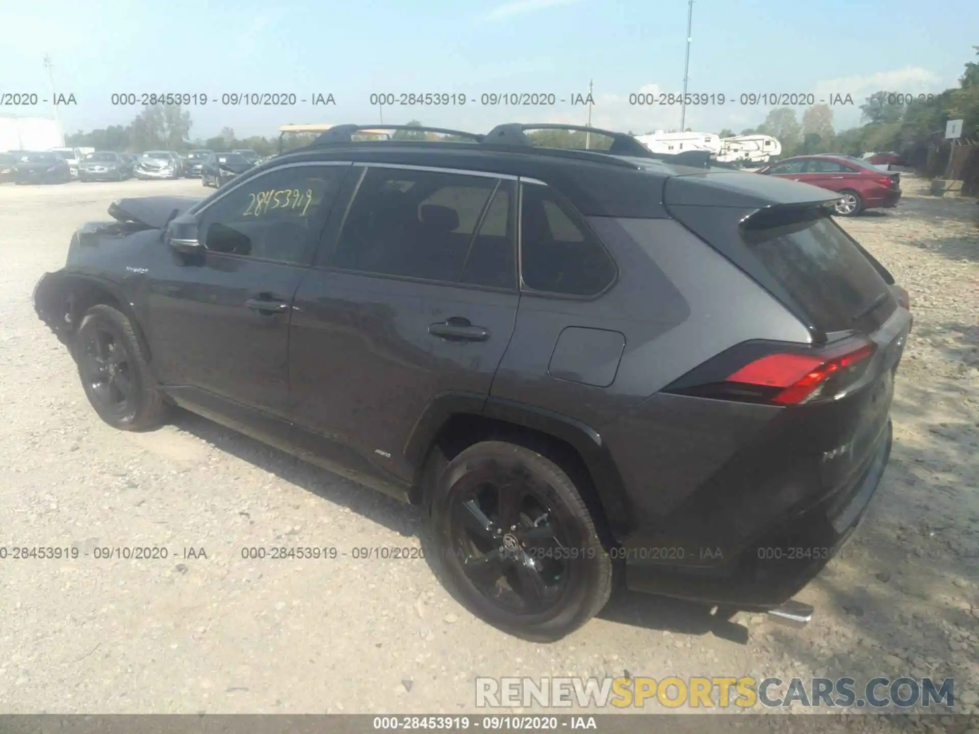 3 Photograph of a damaged car JTMEWRFV0LJ038371 TOYOTA RAV4 2020