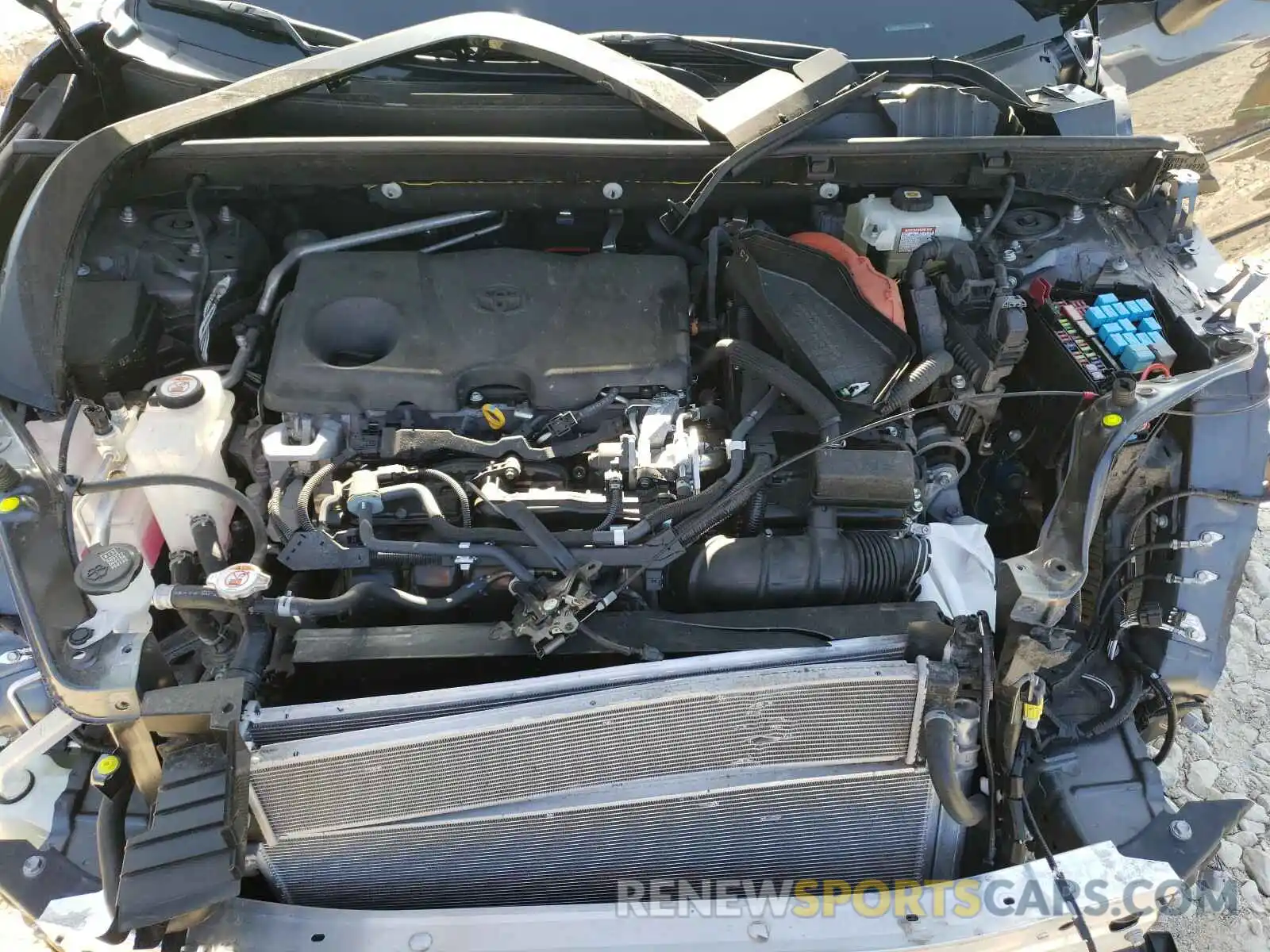 7 Photograph of a damaged car JTMEWRFV0LJ050018 TOYOTA RAV4 2020