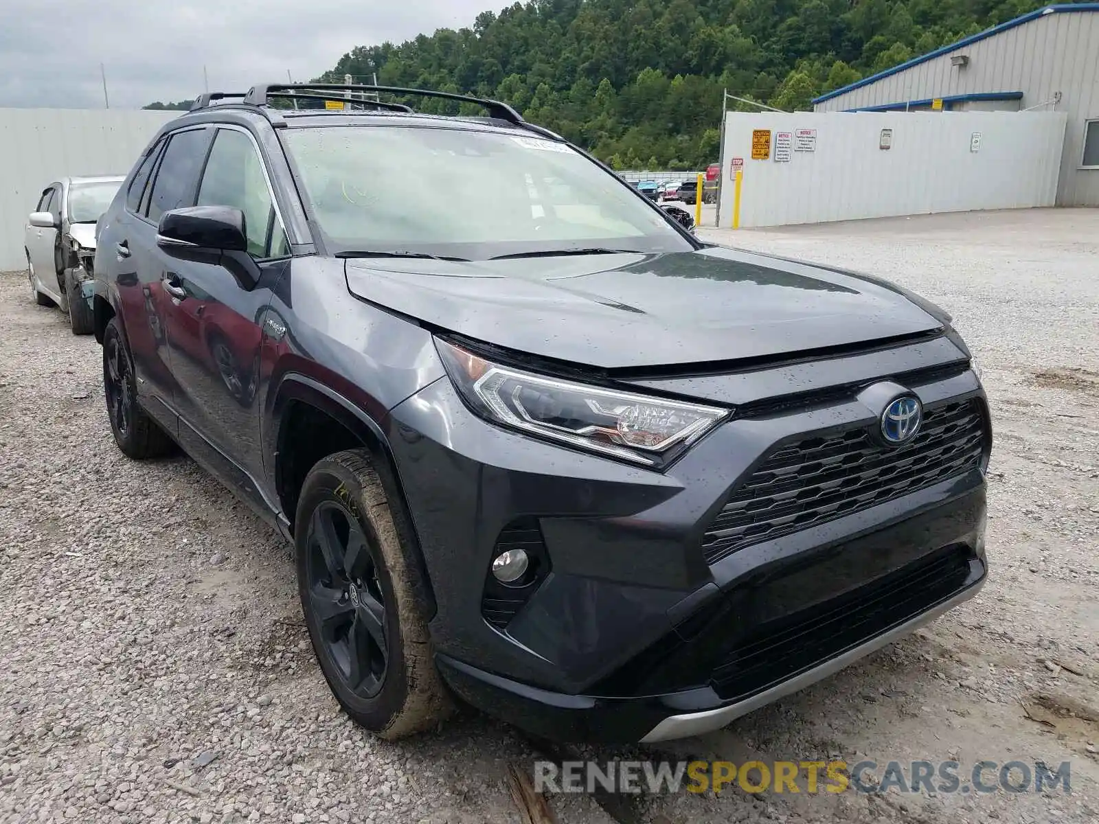 1 Photograph of a damaged car JTMEWRFV1LD543091 TOYOTA RAV4 2020