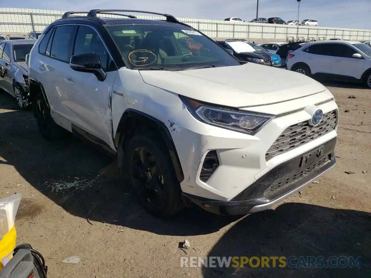 1 Photograph of a damaged car JTMEWRFV1LD546010 TOYOTA RAV4 2020