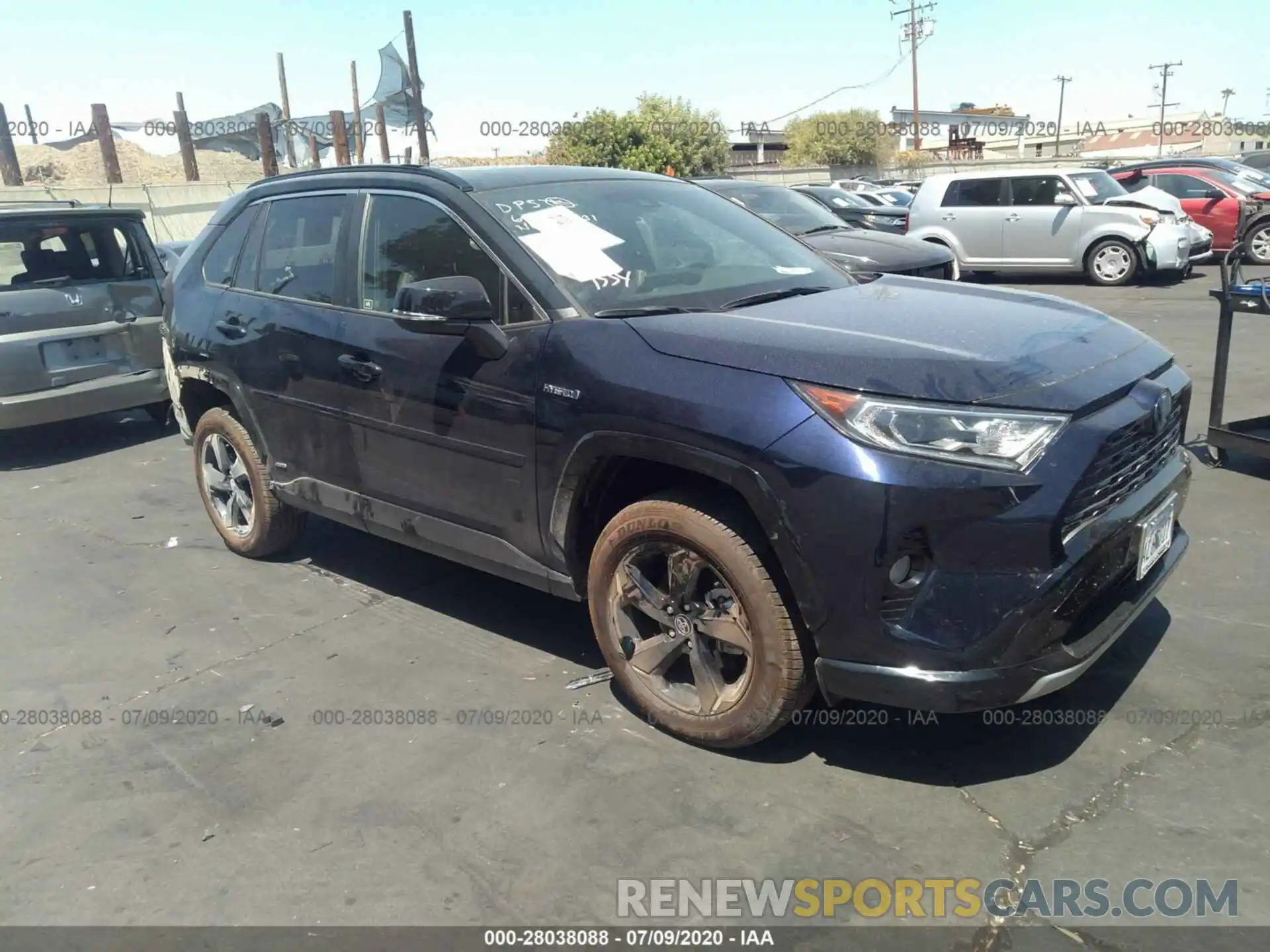 1 Photograph of a damaged car JTMEWRFV1LJ035477 TOYOTA RAV4 2020