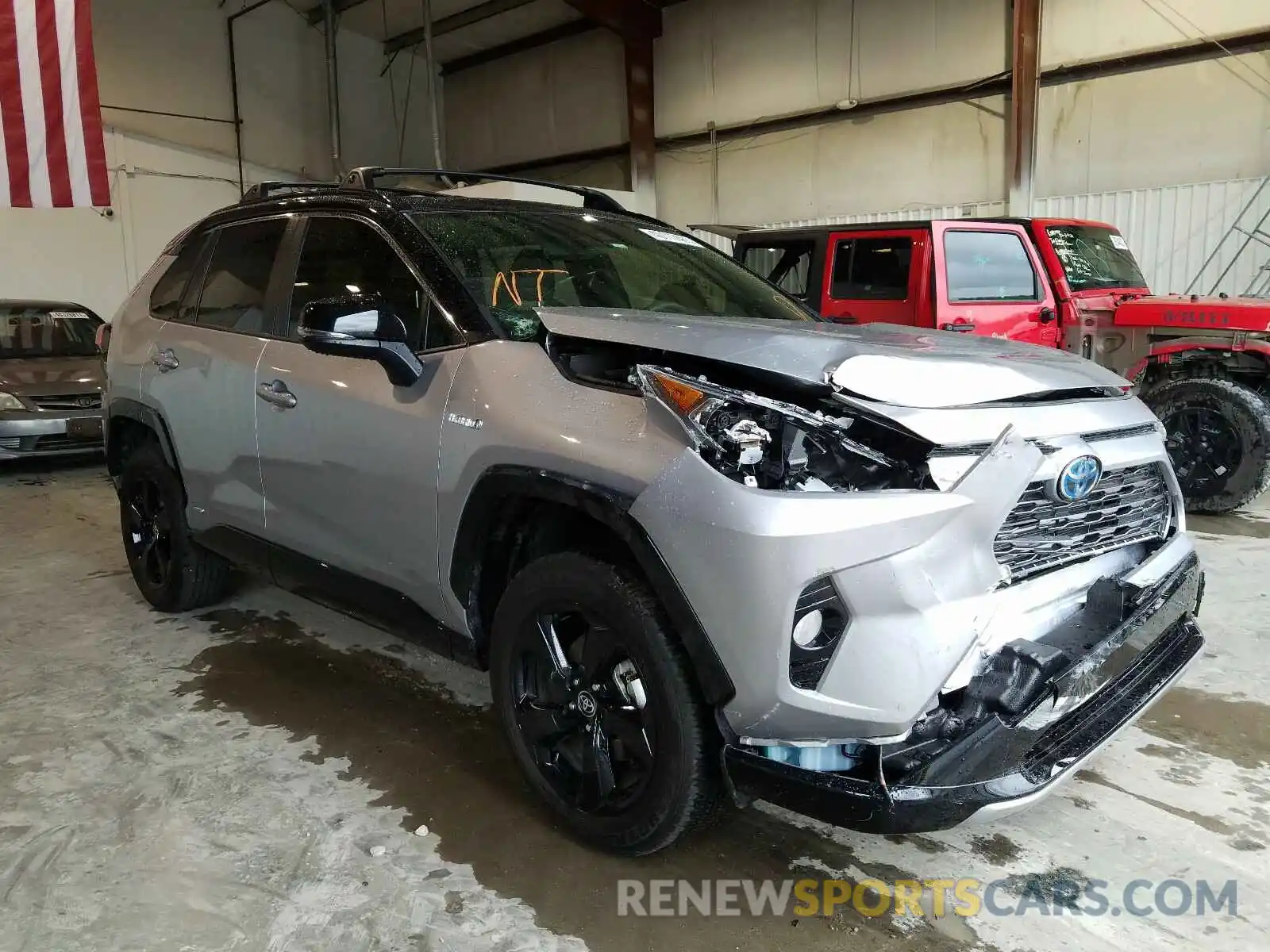 1 Photograph of a damaged car JTMEWRFV1LJ037200 TOYOTA RAV4 2020