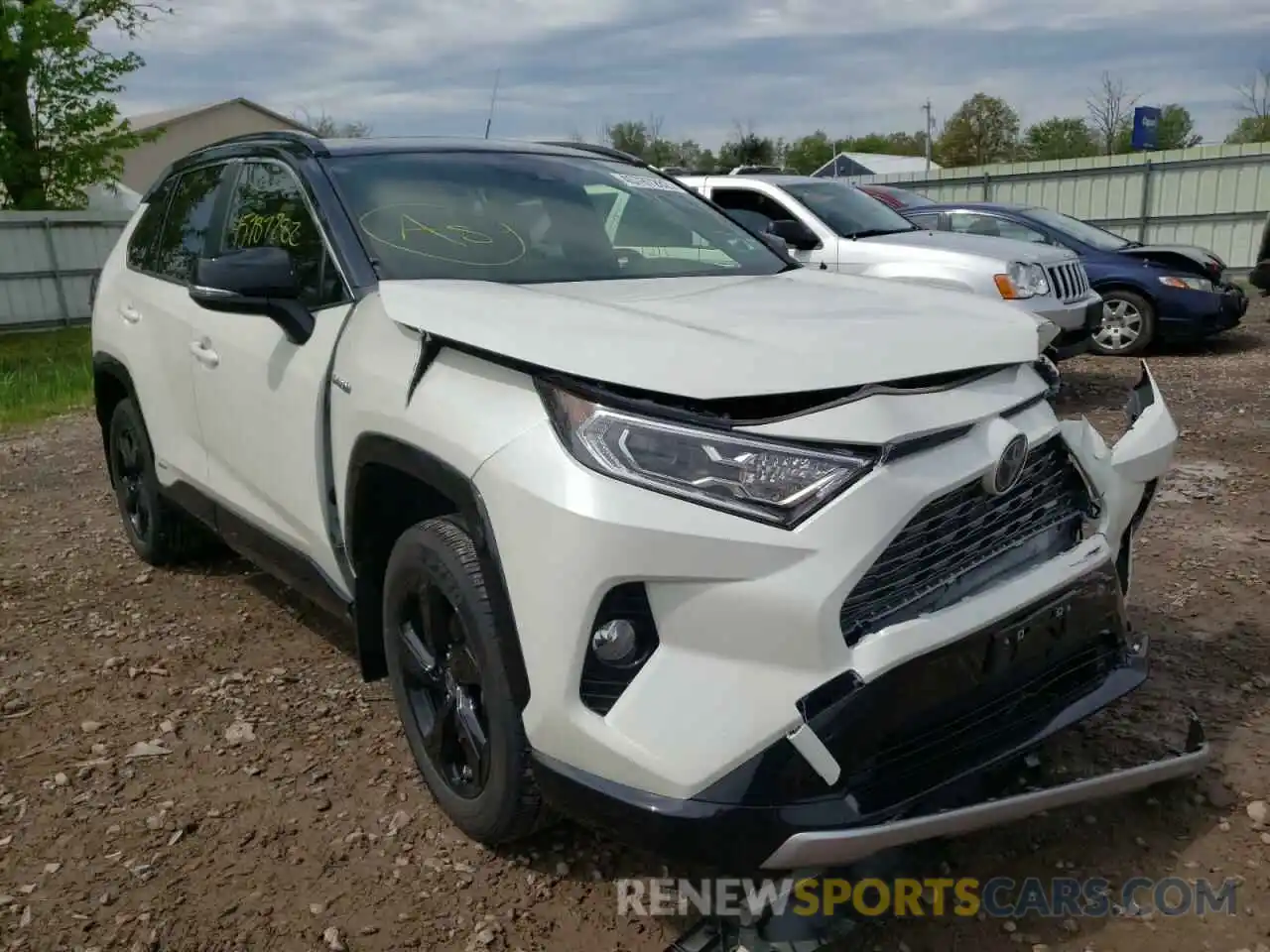 1 Photograph of a damaged car JTMEWRFV1LJ041053 TOYOTA RAV4 2020