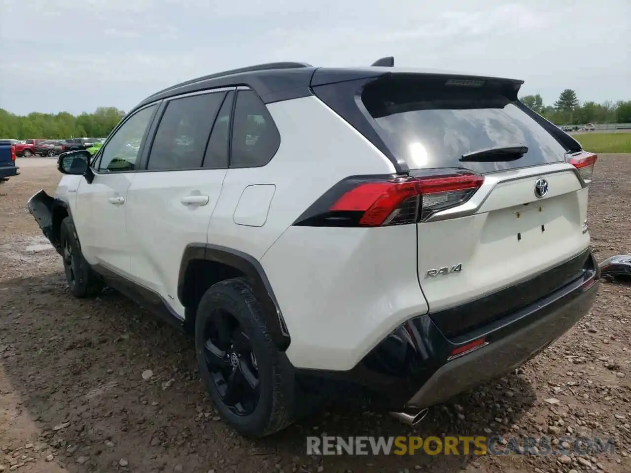 3 Photograph of a damaged car JTMEWRFV1LJ041053 TOYOTA RAV4 2020