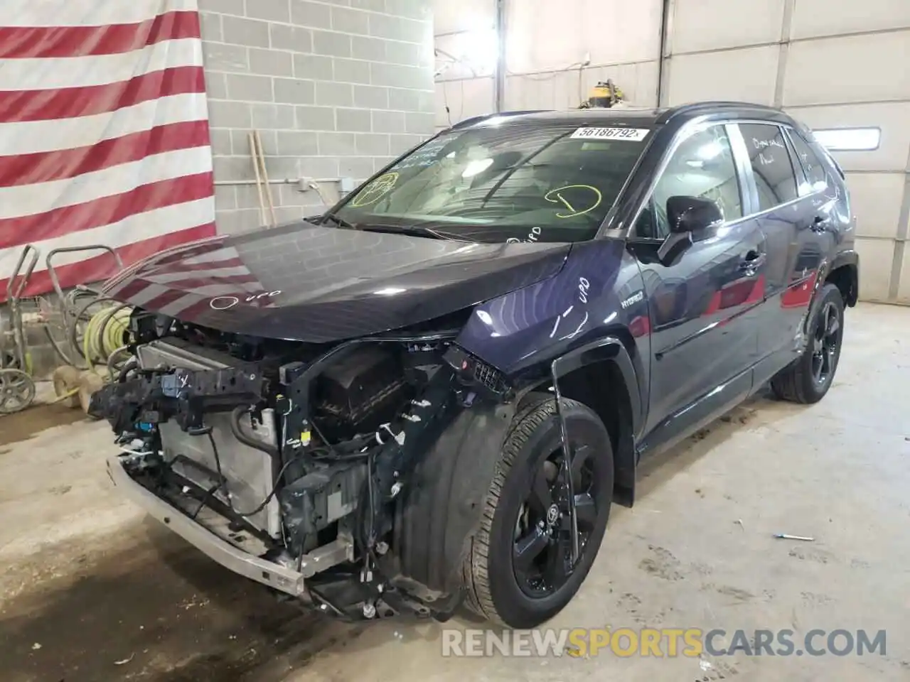 2 Photograph of a damaged car JTMEWRFV1LJ042932 TOYOTA RAV4 2020