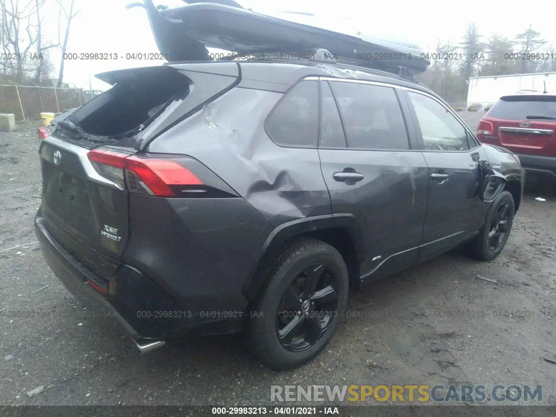 4 Photograph of a damaged car JTMEWRFV1LJ044969 TOYOTA RAV4 2020