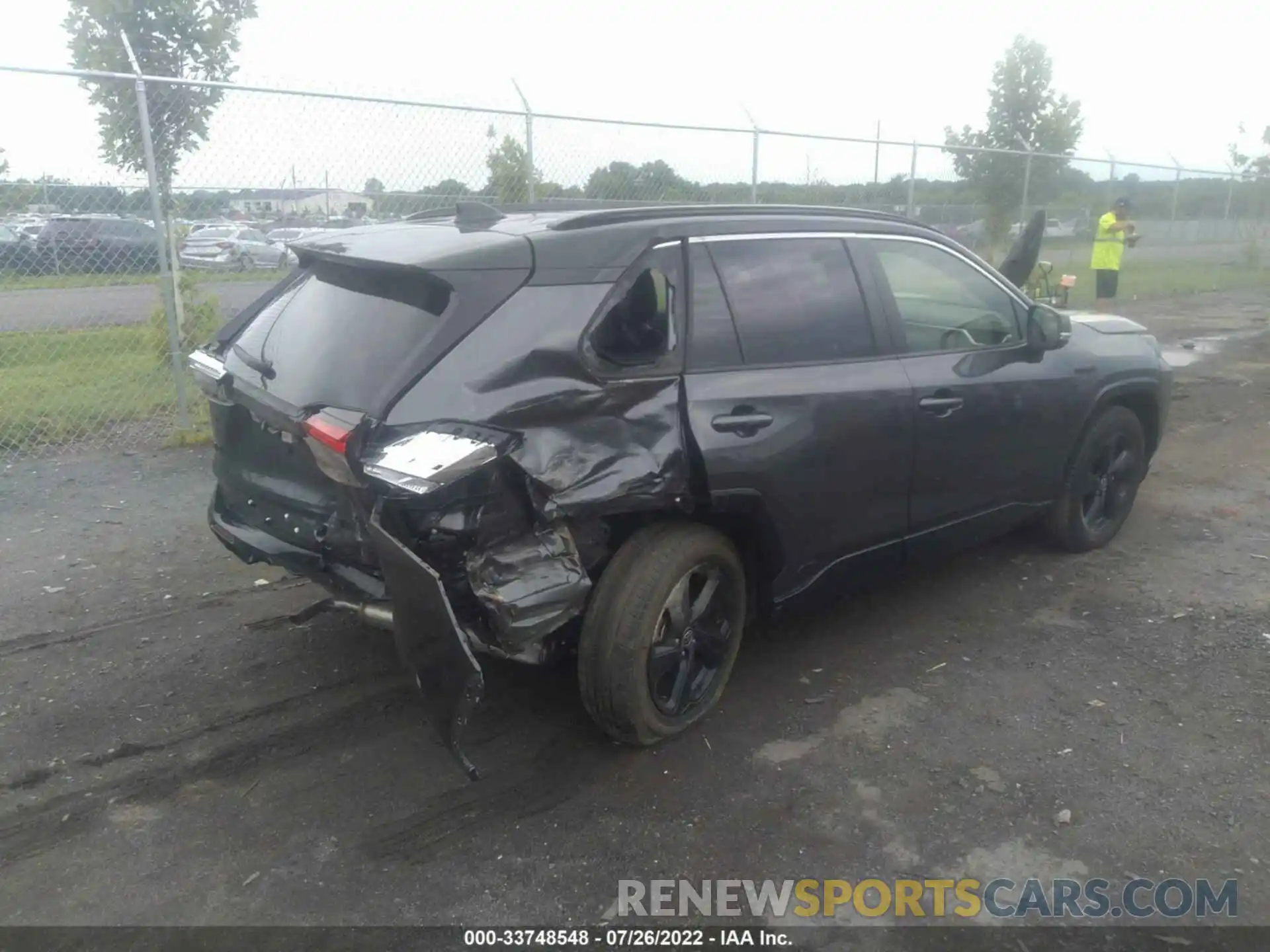 4 Photograph of a damaged car JTMEWRFV2LD526283 TOYOTA RAV4 2020