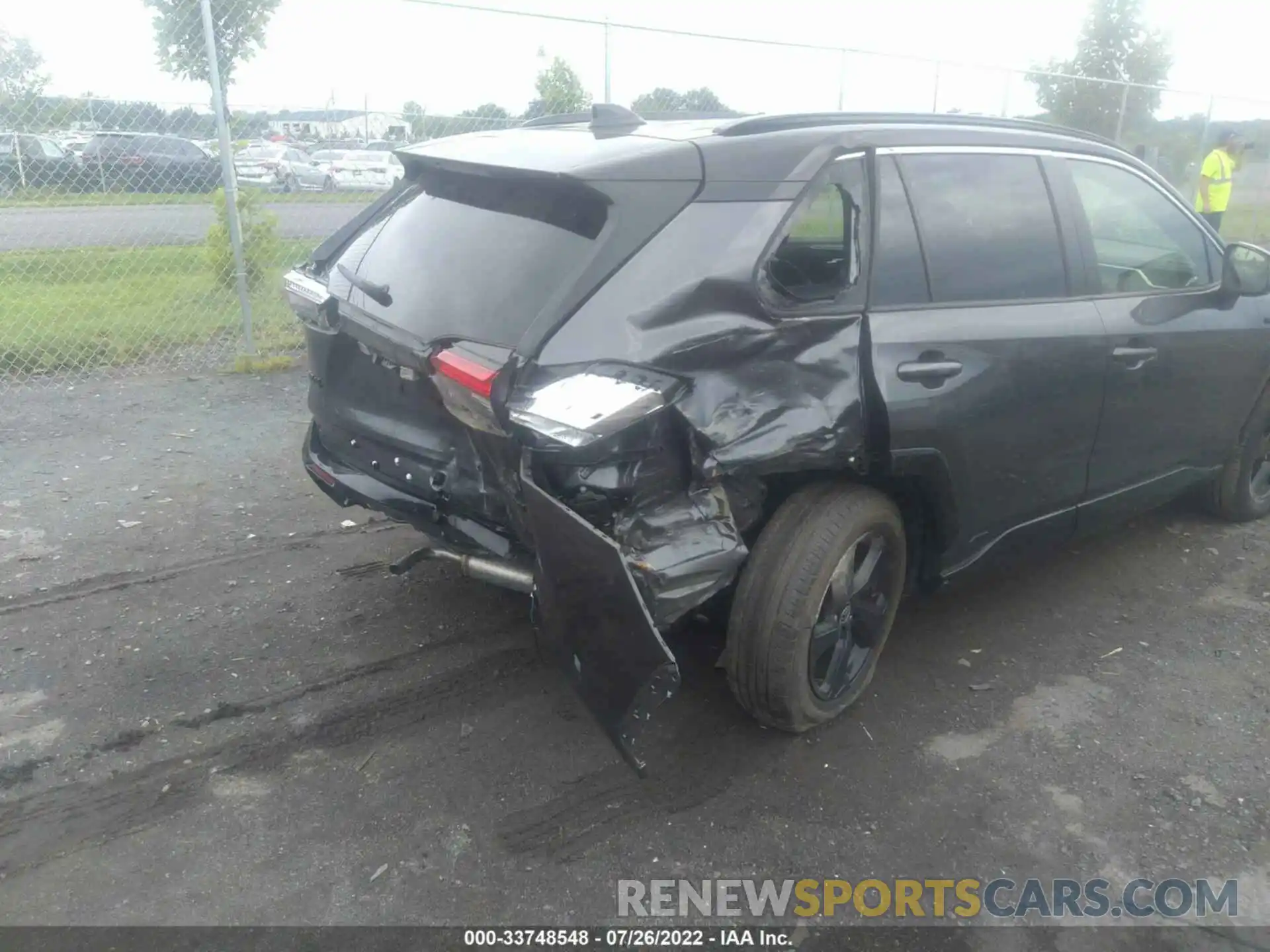 6 Photograph of a damaged car JTMEWRFV2LD526283 TOYOTA RAV4 2020