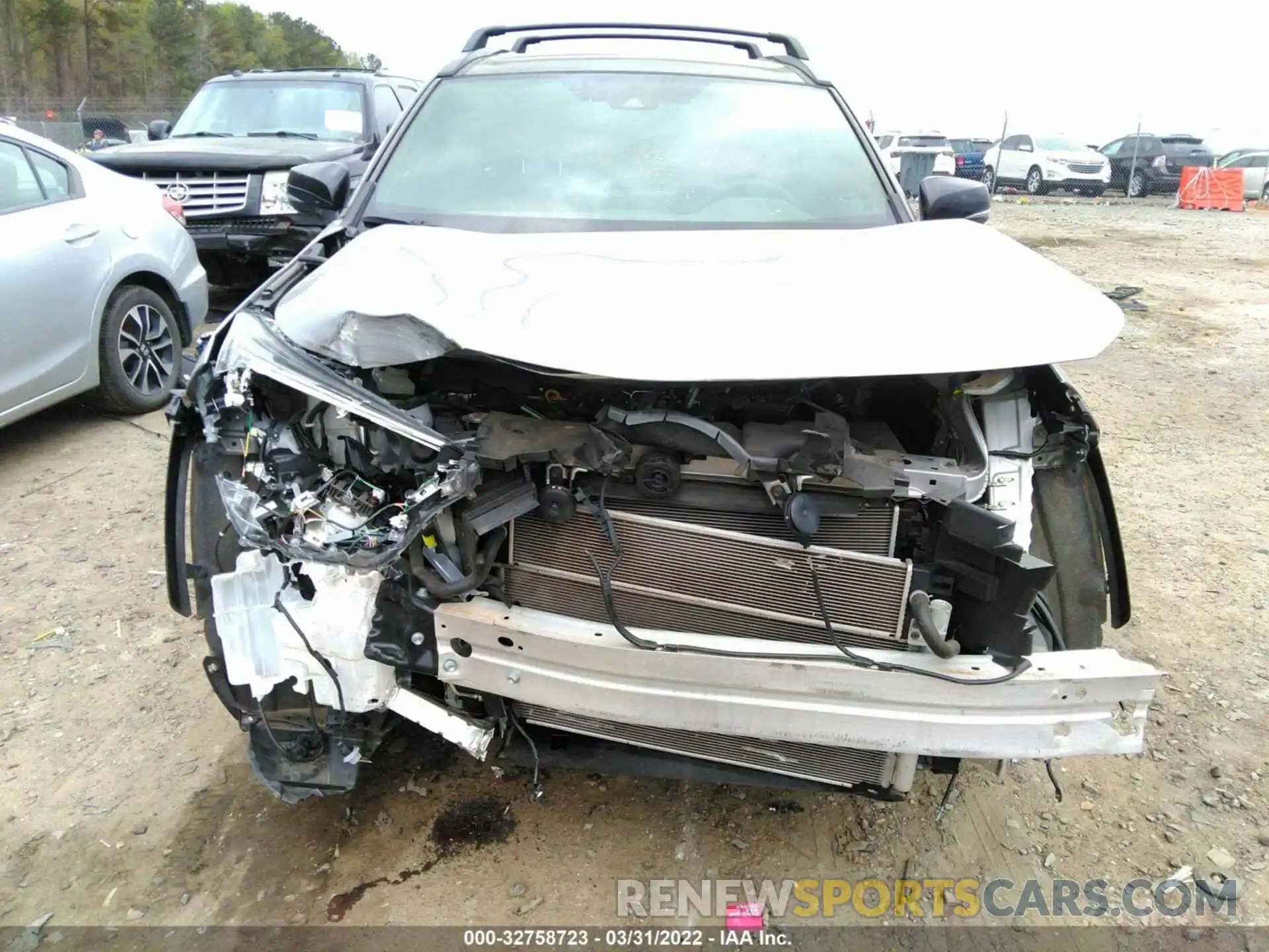 6 Photograph of a damaged car JTMEWRFV2LD529247 TOYOTA RAV4 2020