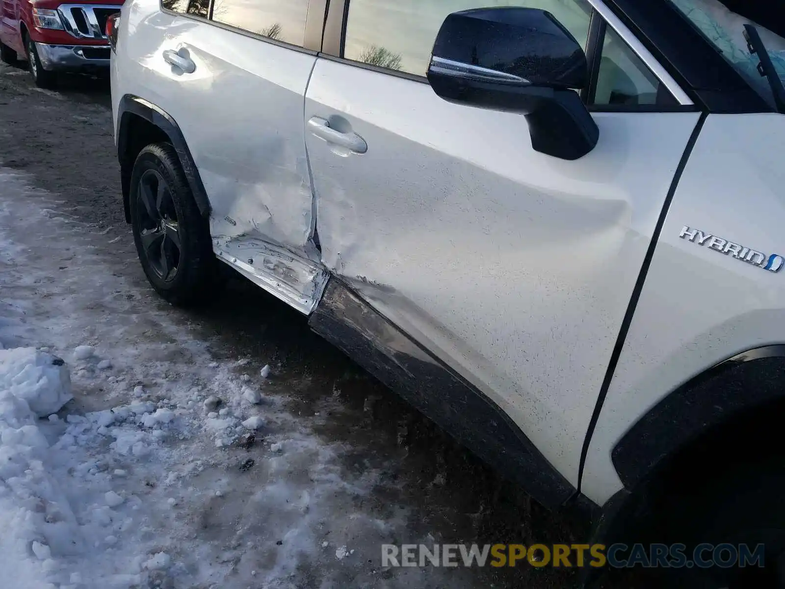 9 Photograph of a damaged car JTMEWRFV2LD531922 TOYOTA RAV4 2020