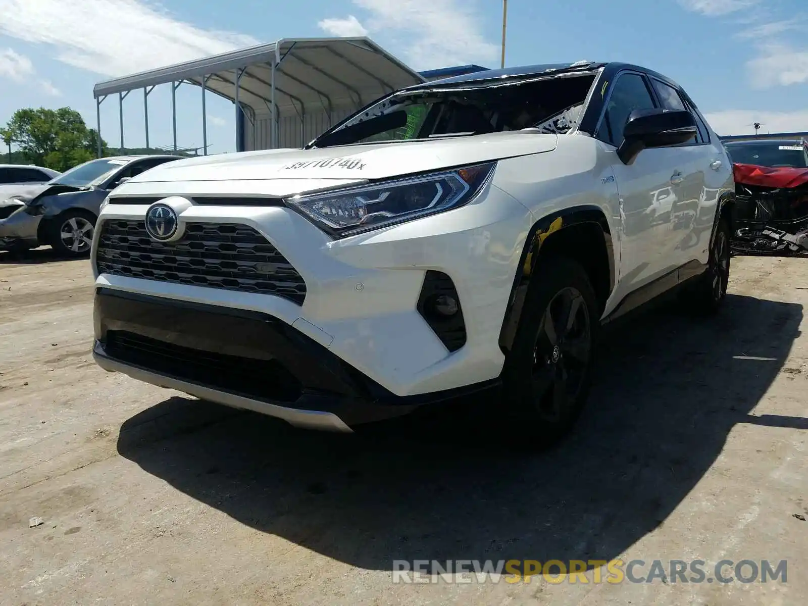 2 Photograph of a damaged car JTMEWRFV2LD537381 TOYOTA RAV4 2020