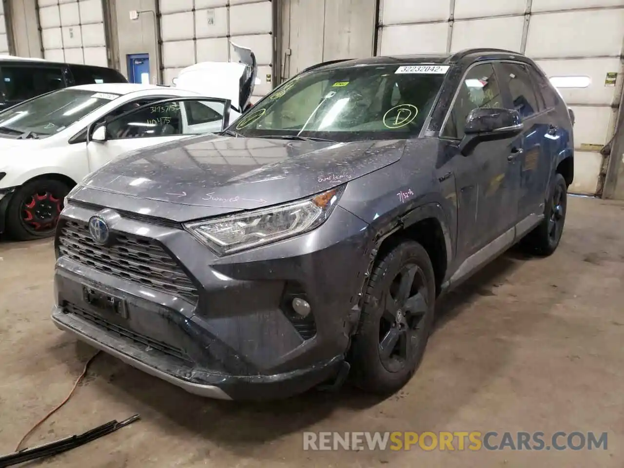 2 Photograph of a damaged car JTMEWRFV2LD543567 TOYOTA RAV4 2020