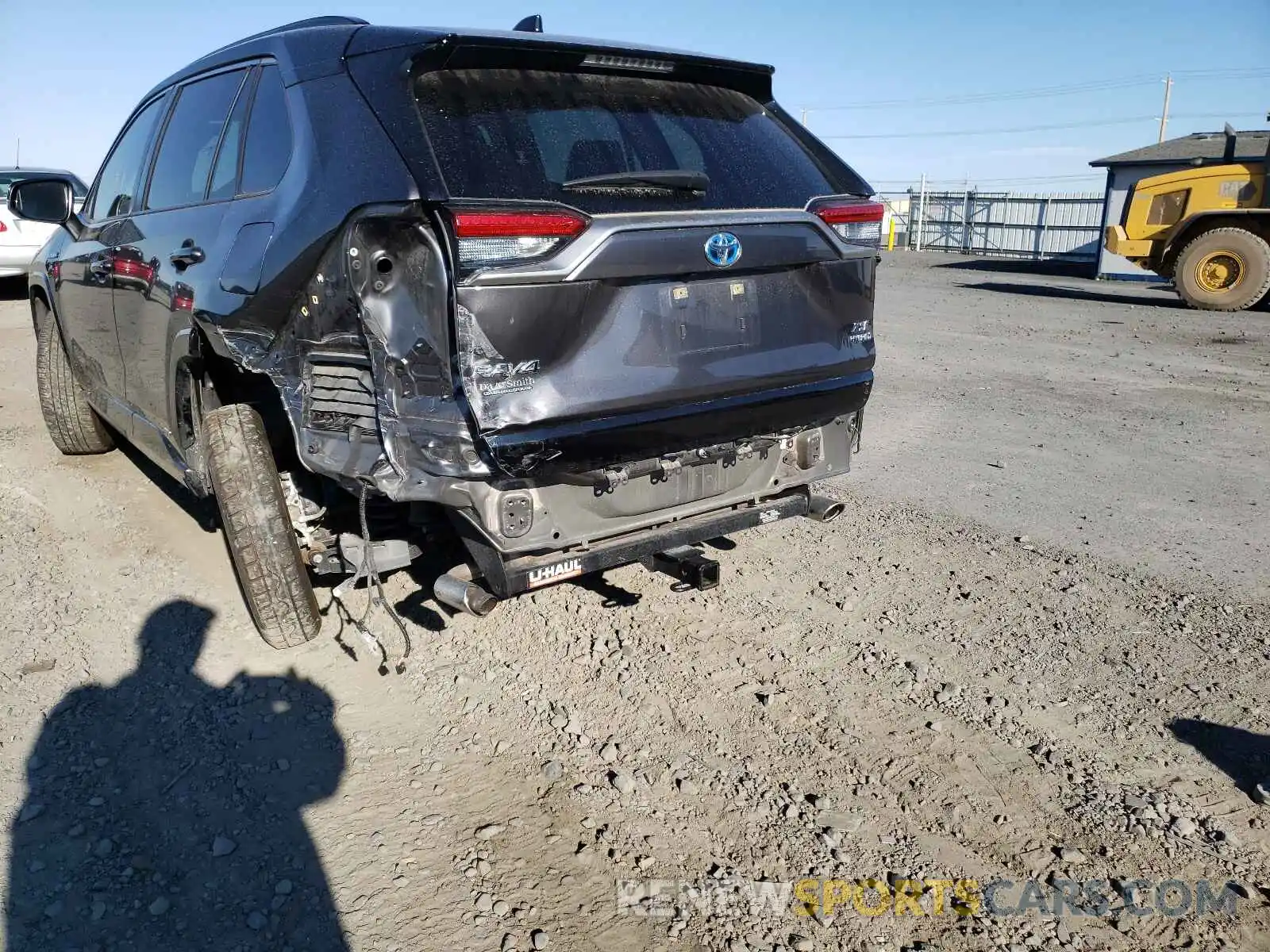 9 Photograph of a damaged car JTMEWRFV2LJ037139 TOYOTA RAV4 2020