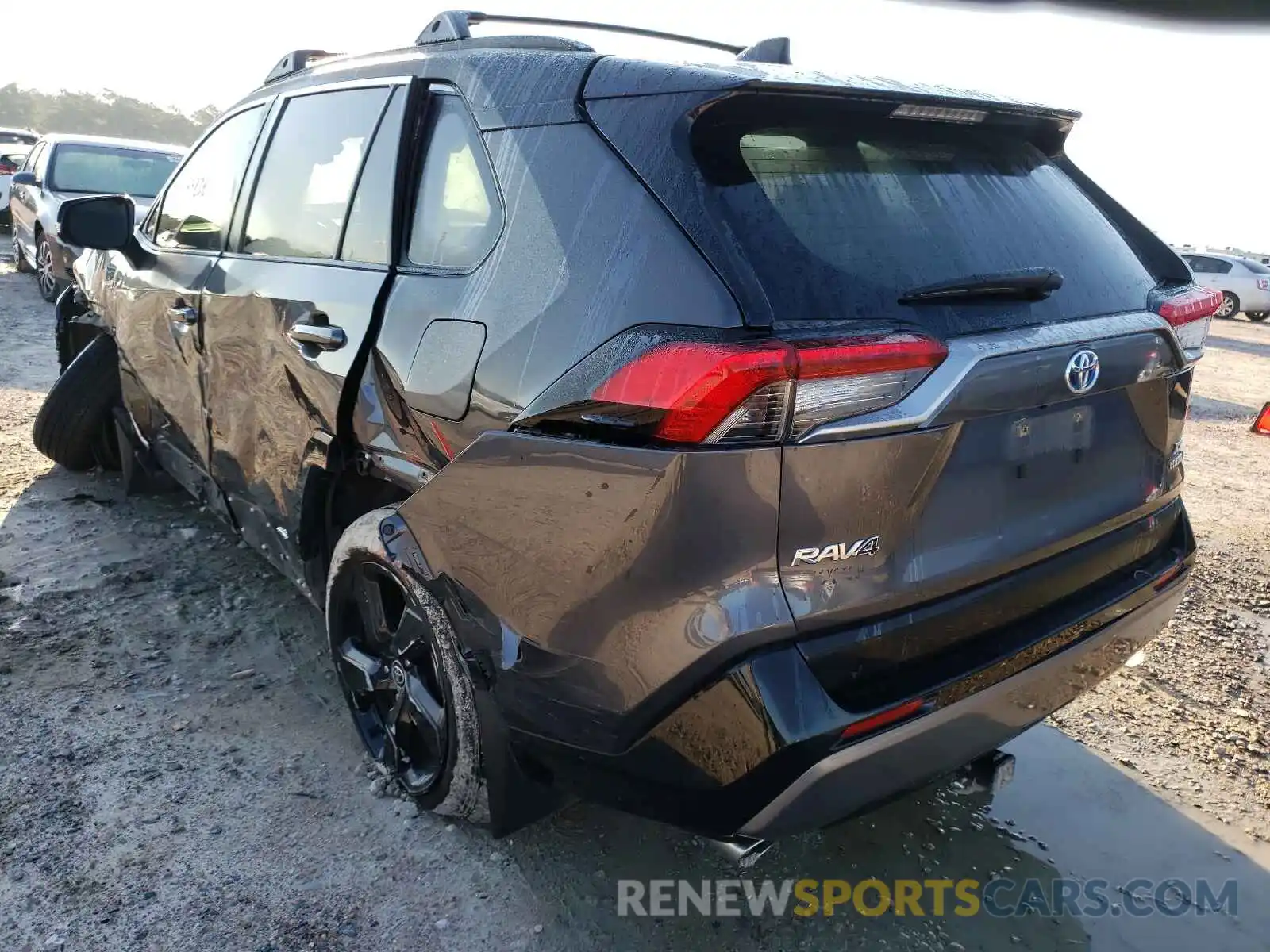 3 Photograph of a damaged car JTMEWRFV2LJ037531 TOYOTA RAV4 2020