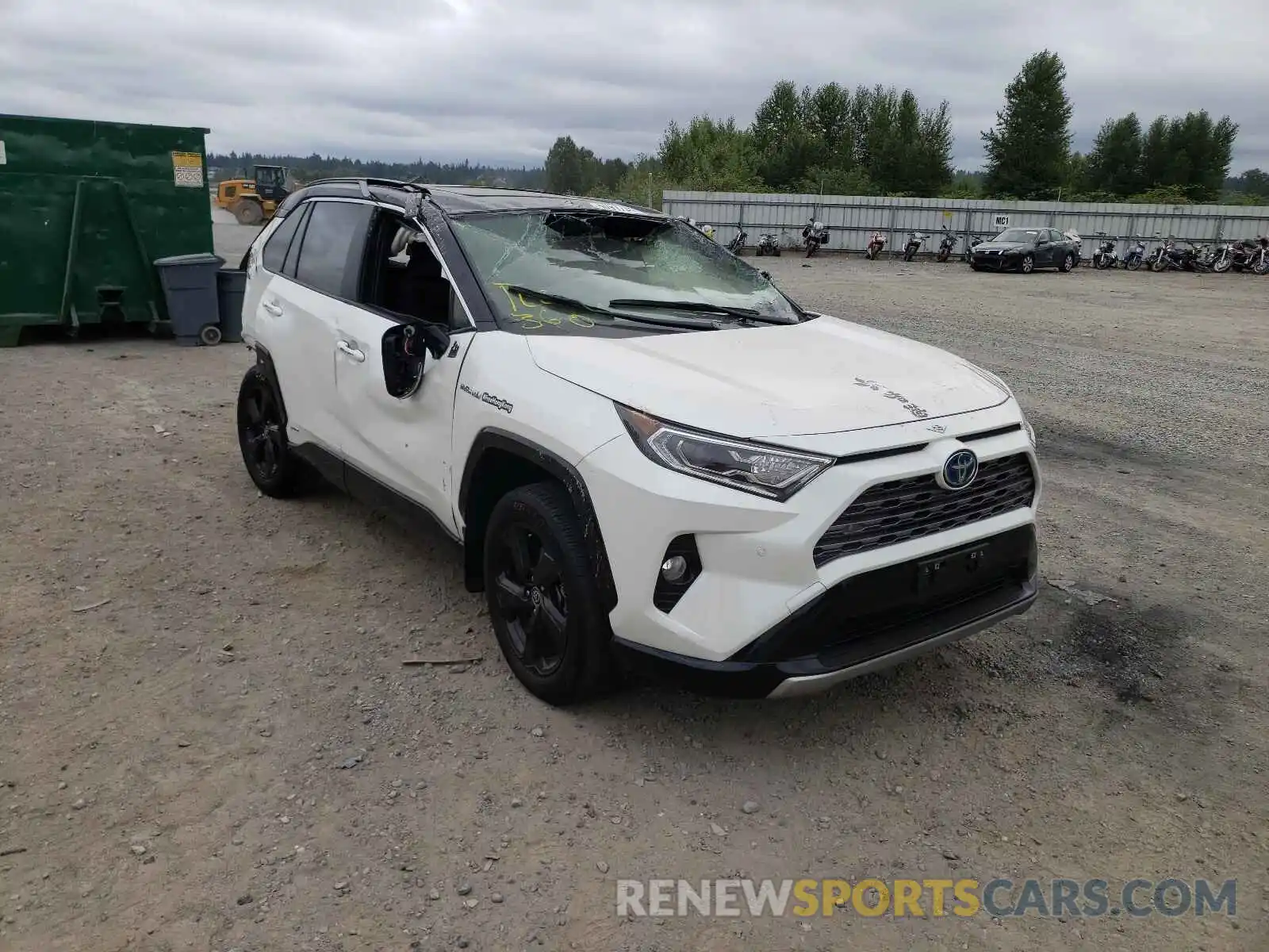 1 Photograph of a damaged car JTMEWRFV2LJ041207 TOYOTA RAV4 2020