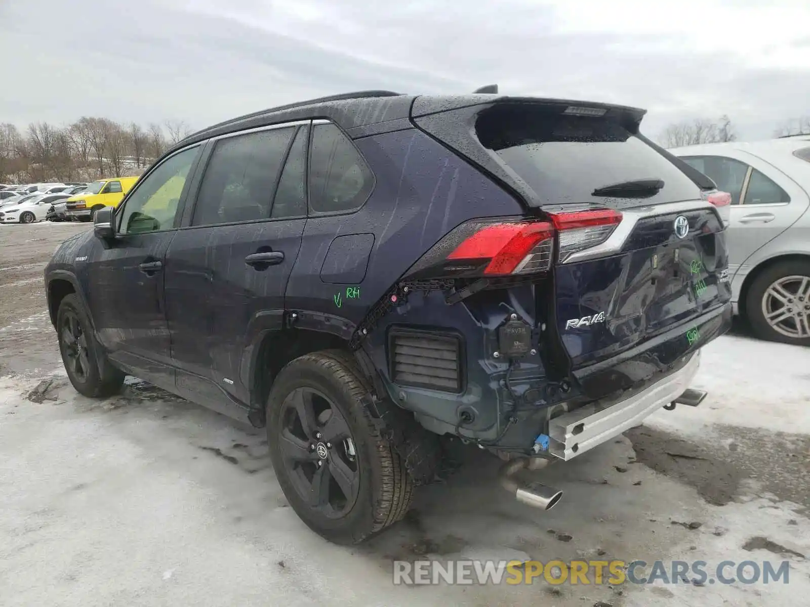 3 Photograph of a damaged car JTMEWRFV2LJ042924 TOYOTA RAV4 2020