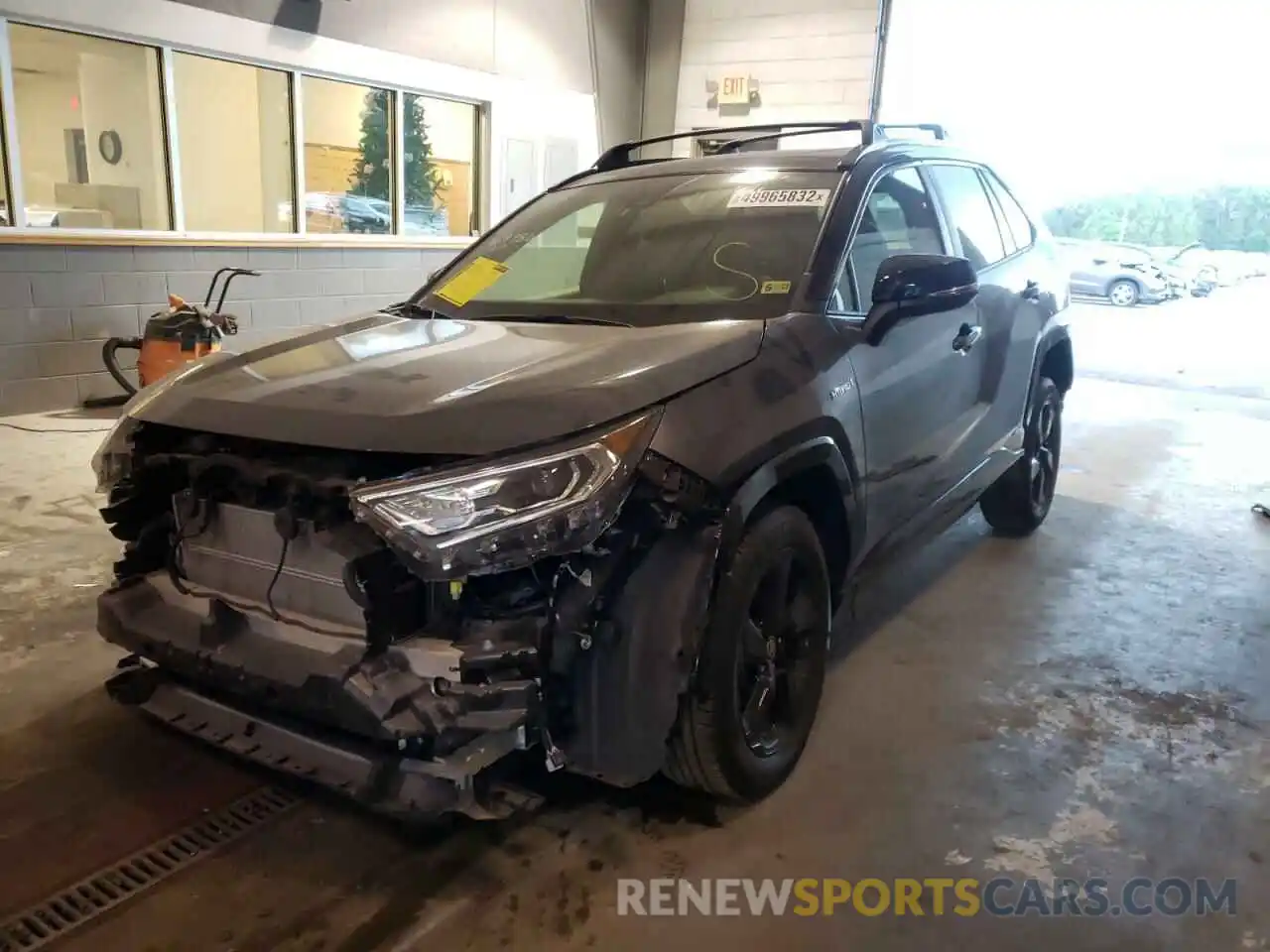 2 Photograph of a damaged car JTMEWRFV2LJ043961 TOYOTA RAV4 2020