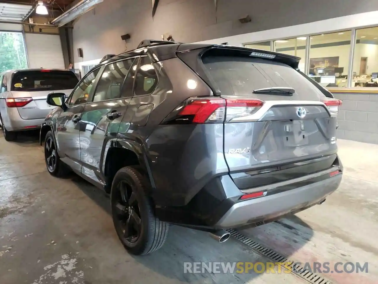 3 Photograph of a damaged car JTMEWRFV2LJ043961 TOYOTA RAV4 2020