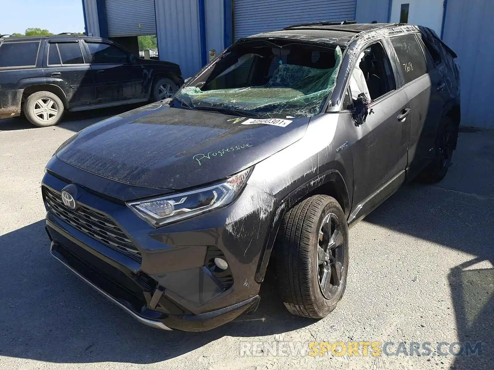 2 Photograph of a damaged car JTMEWRFV2LJ047430 TOYOTA RAV4 2020