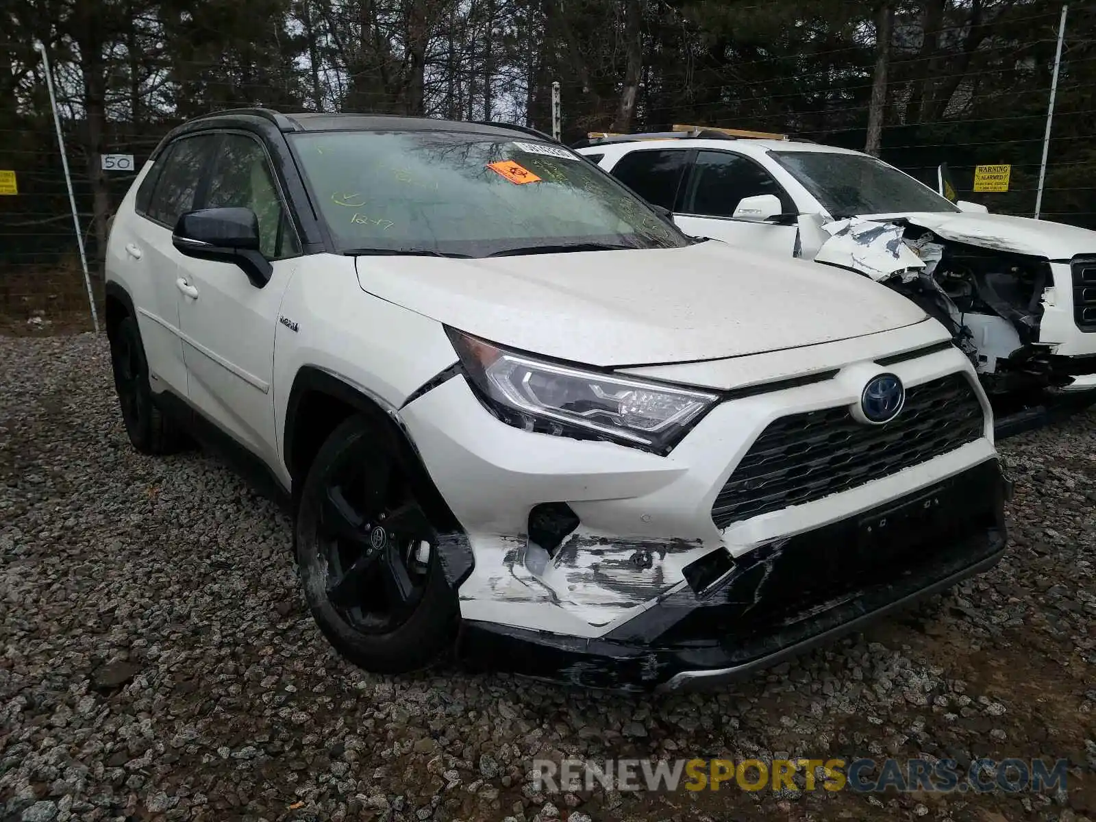 1 Photograph of a damaged car JTMEWRFV2LJ048299 TOYOTA RAV4 2020