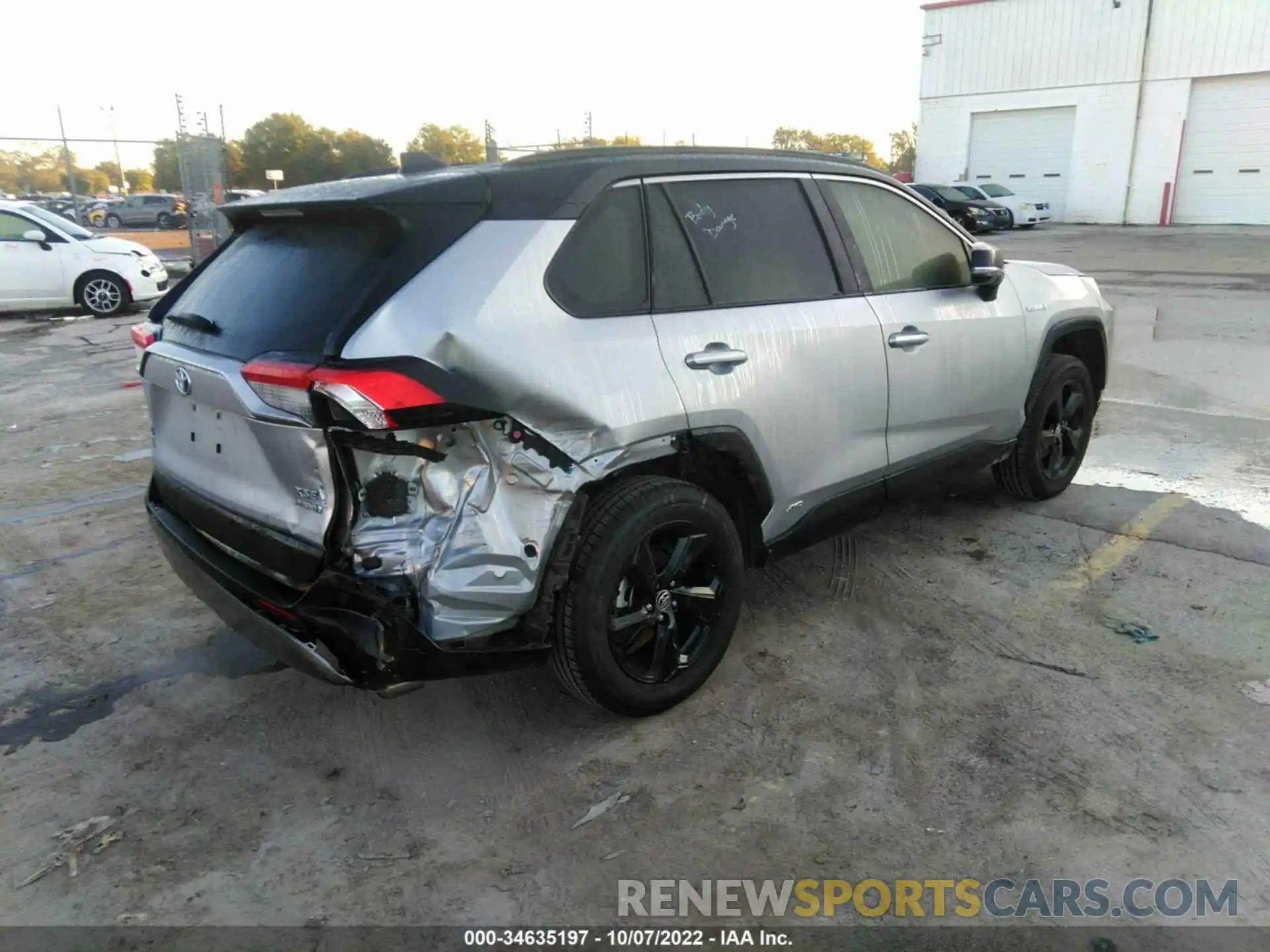 4 Photograph of a damaged car JTMEWRFV2LJ049355 TOYOTA RAV4 2020