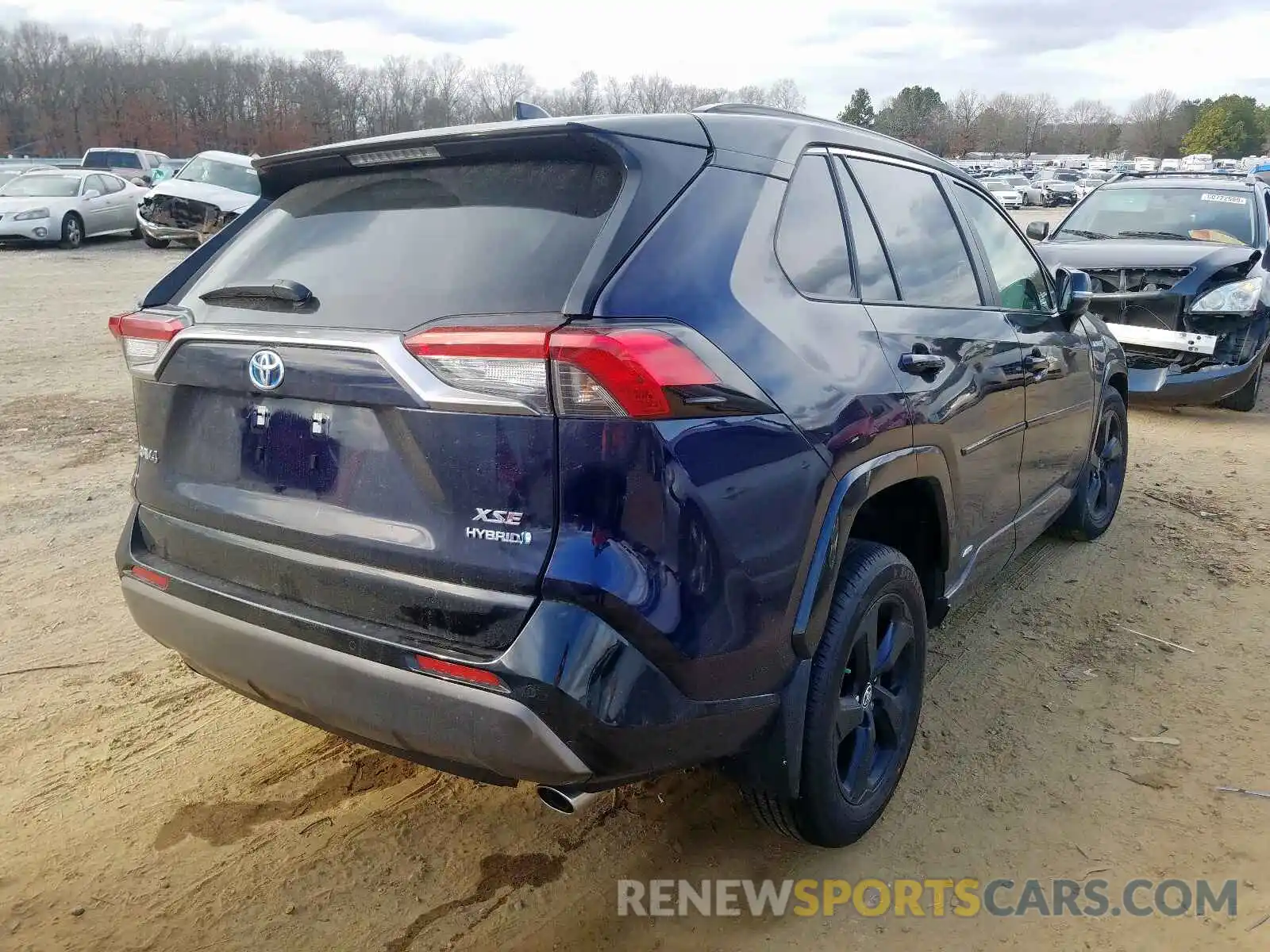 4 Photograph of a damaged car JTMEWRFV3LD526034 TOYOTA RAV4 2020