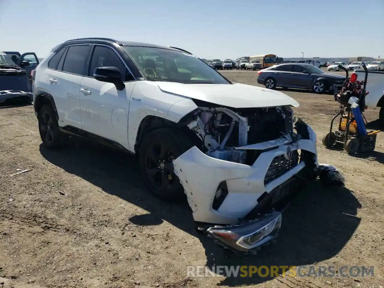 1 Photograph of a damaged car JTMEWRFV3LD538863 TOYOTA RAV4 2020