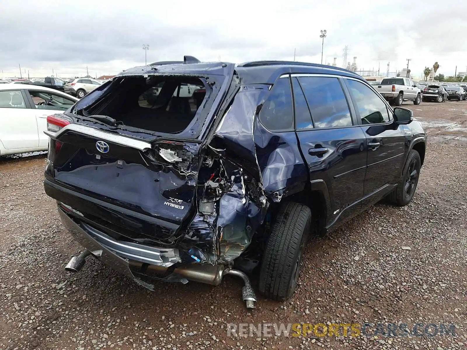 4 Photograph of a damaged car JTMEWRFV3LD546378 TOYOTA RAV4 2020
