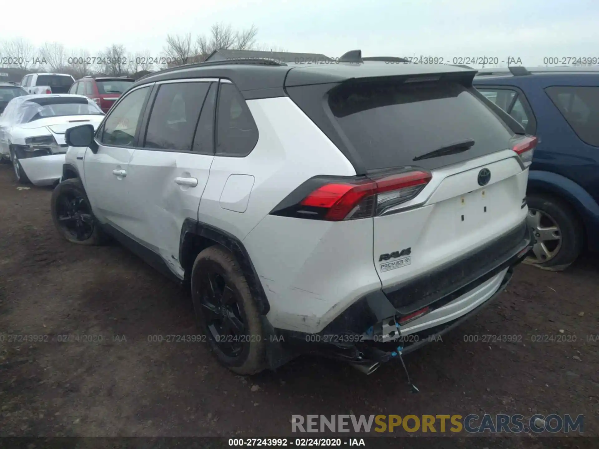 3 Photograph of a damaged car JTMEWRFV3LJ029647 TOYOTA RAV4 2020