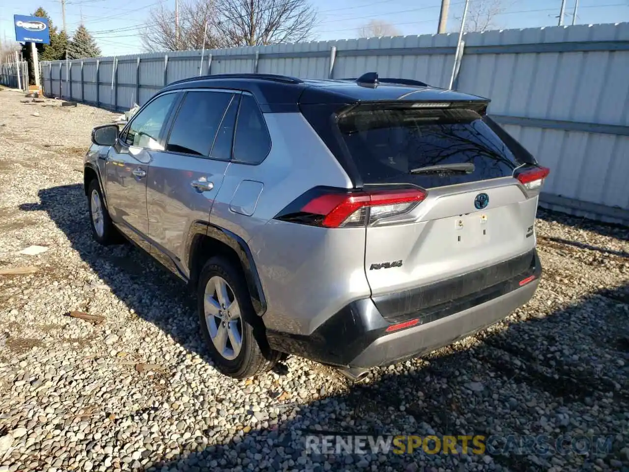 3 Photograph of a damaged car JTMEWRFV3LJ032533 TOYOTA RAV4 2020