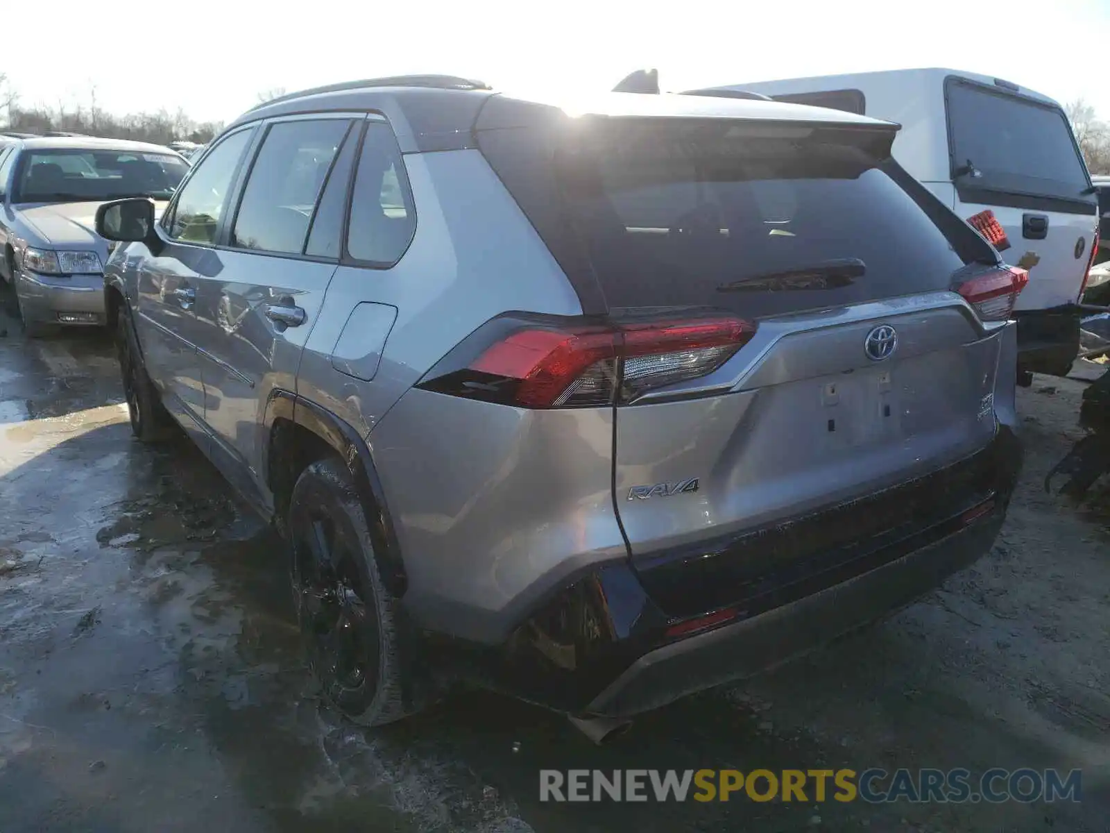 3 Photograph of a damaged car JTMEWRFV3LJ034170 TOYOTA RAV4 2020