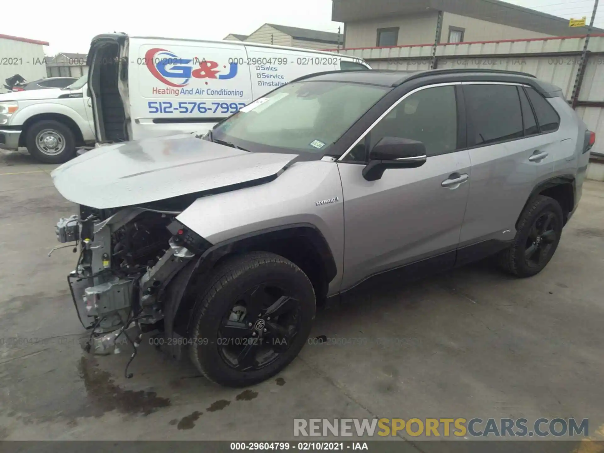 2 Photograph of a damaged car JTMEWRFV3LJ036520 TOYOTA RAV4 2020