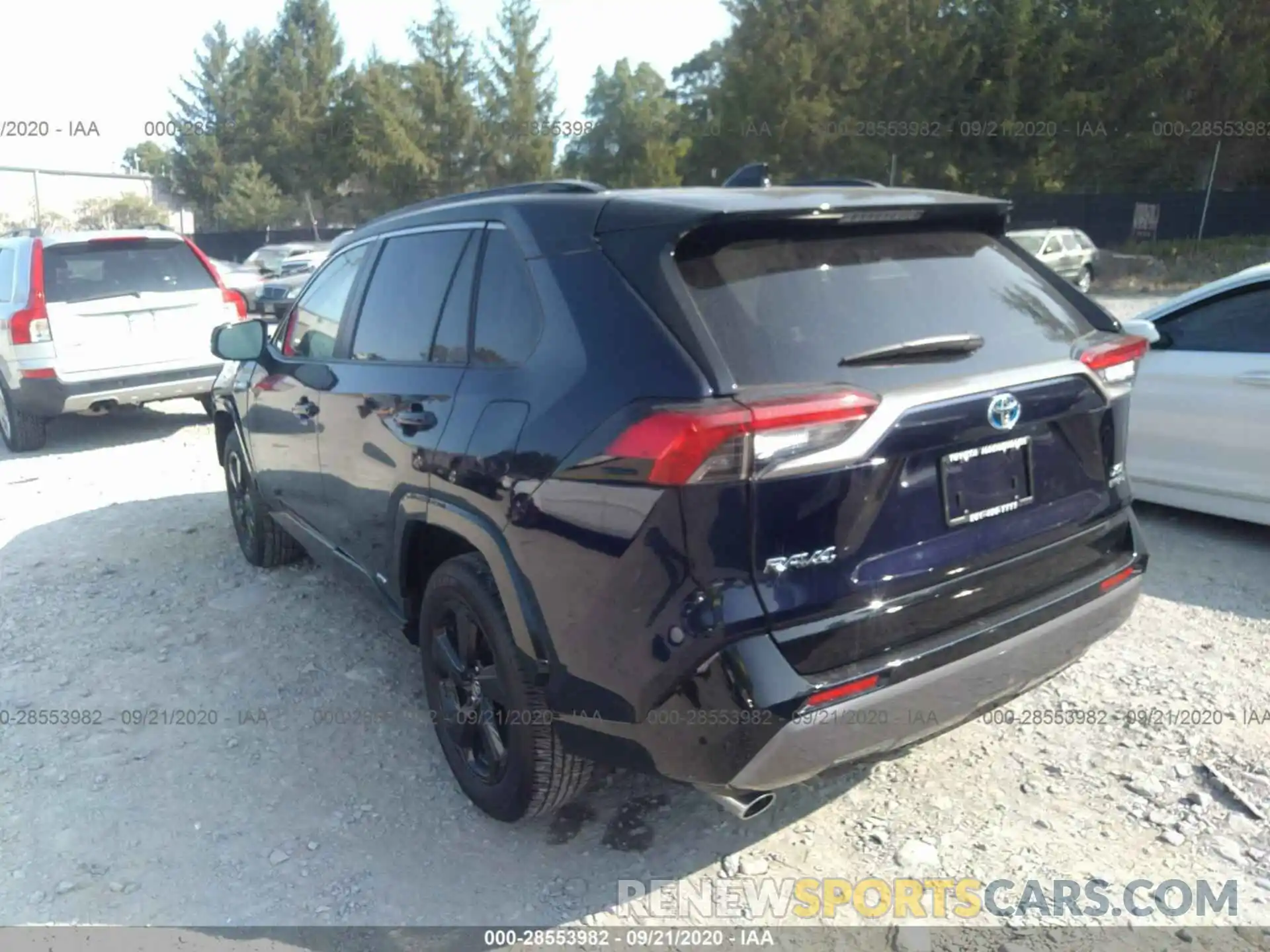 3 Photograph of a damaged car JTMEWRFV3LJ037487 TOYOTA RAV4 2020