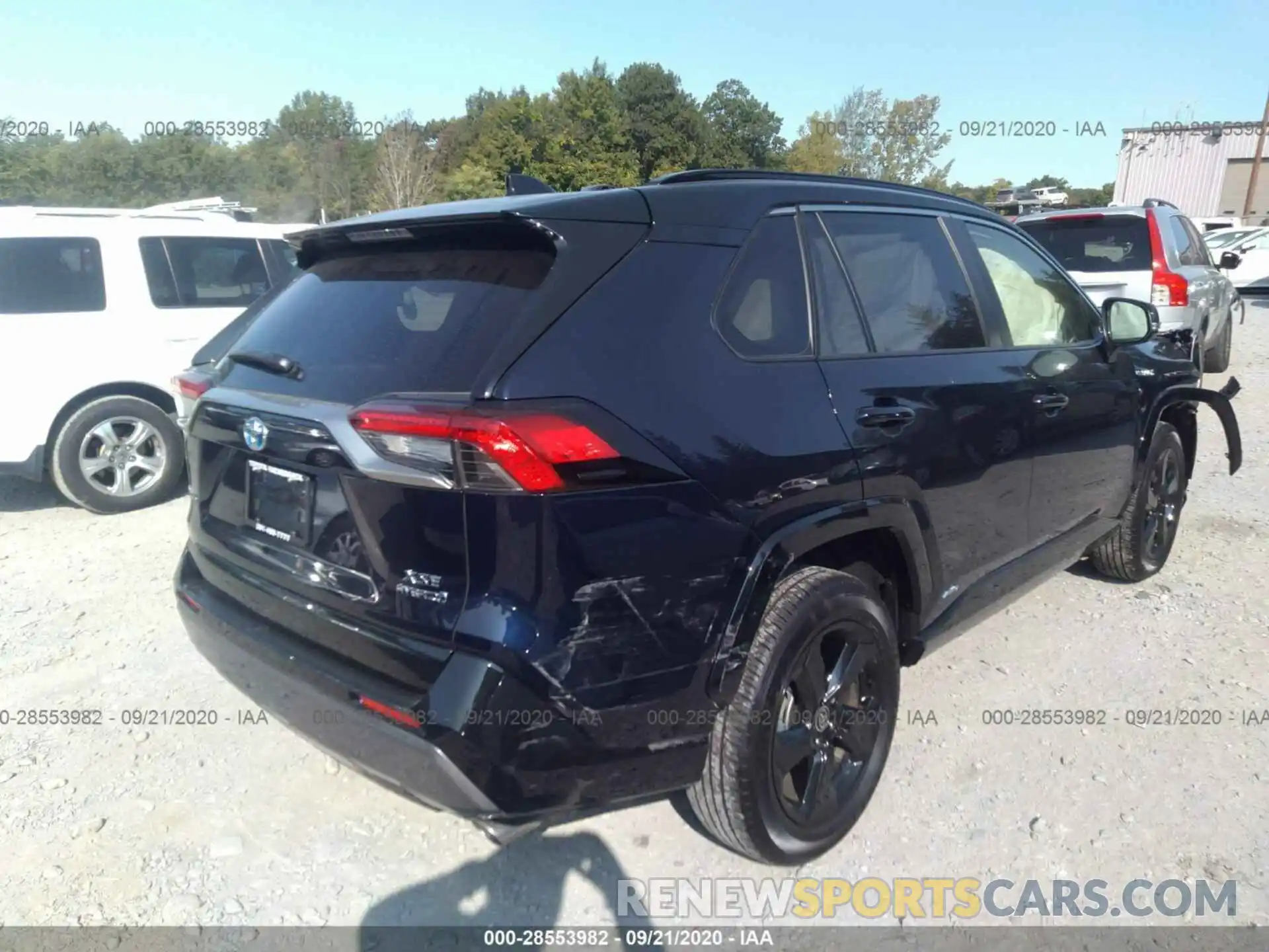 4 Photograph of a damaged car JTMEWRFV3LJ037487 TOYOTA RAV4 2020