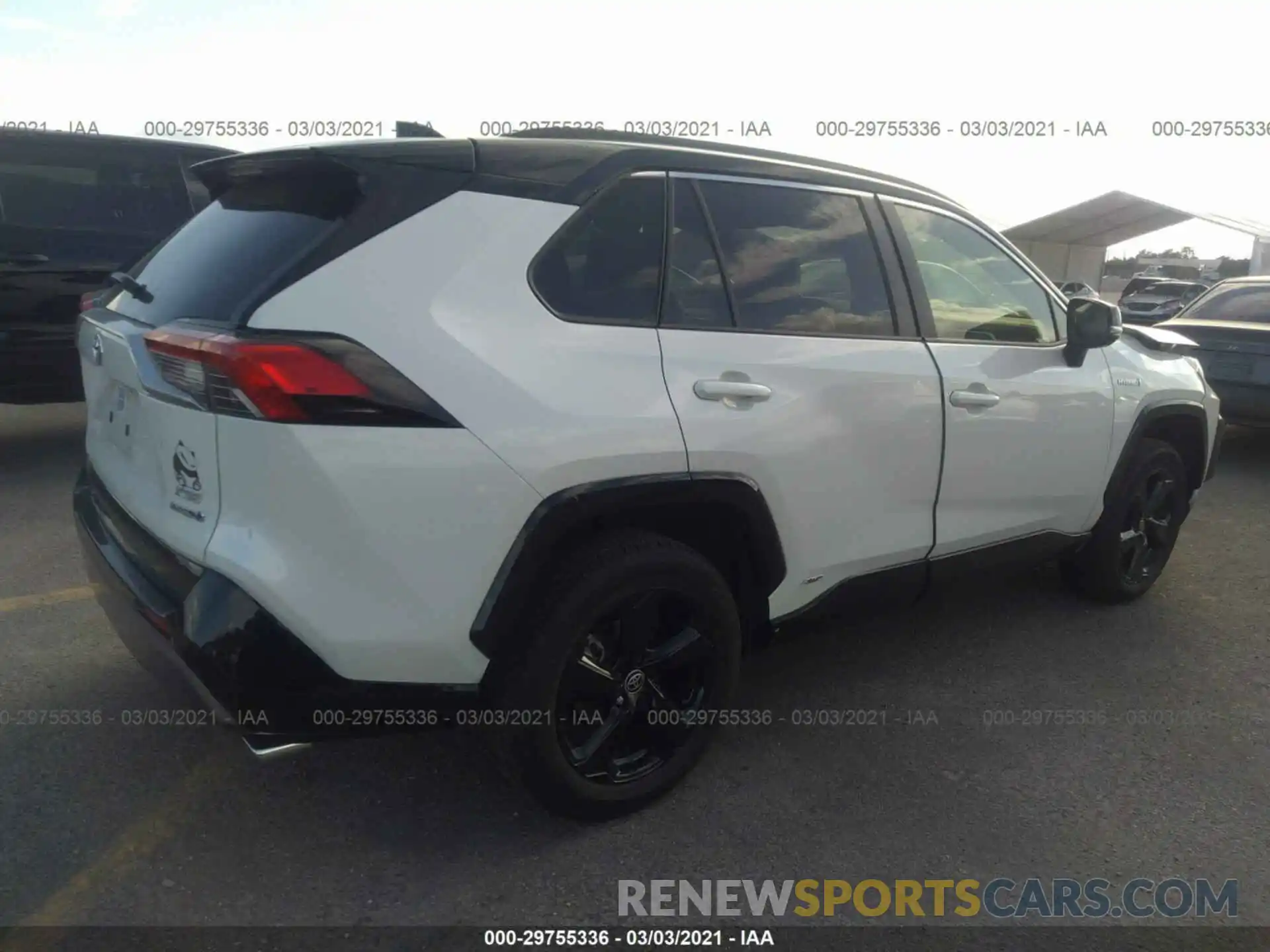 4 Photograph of a damaged car JTMEWRFV3LJ038543 TOYOTA RAV4 2020