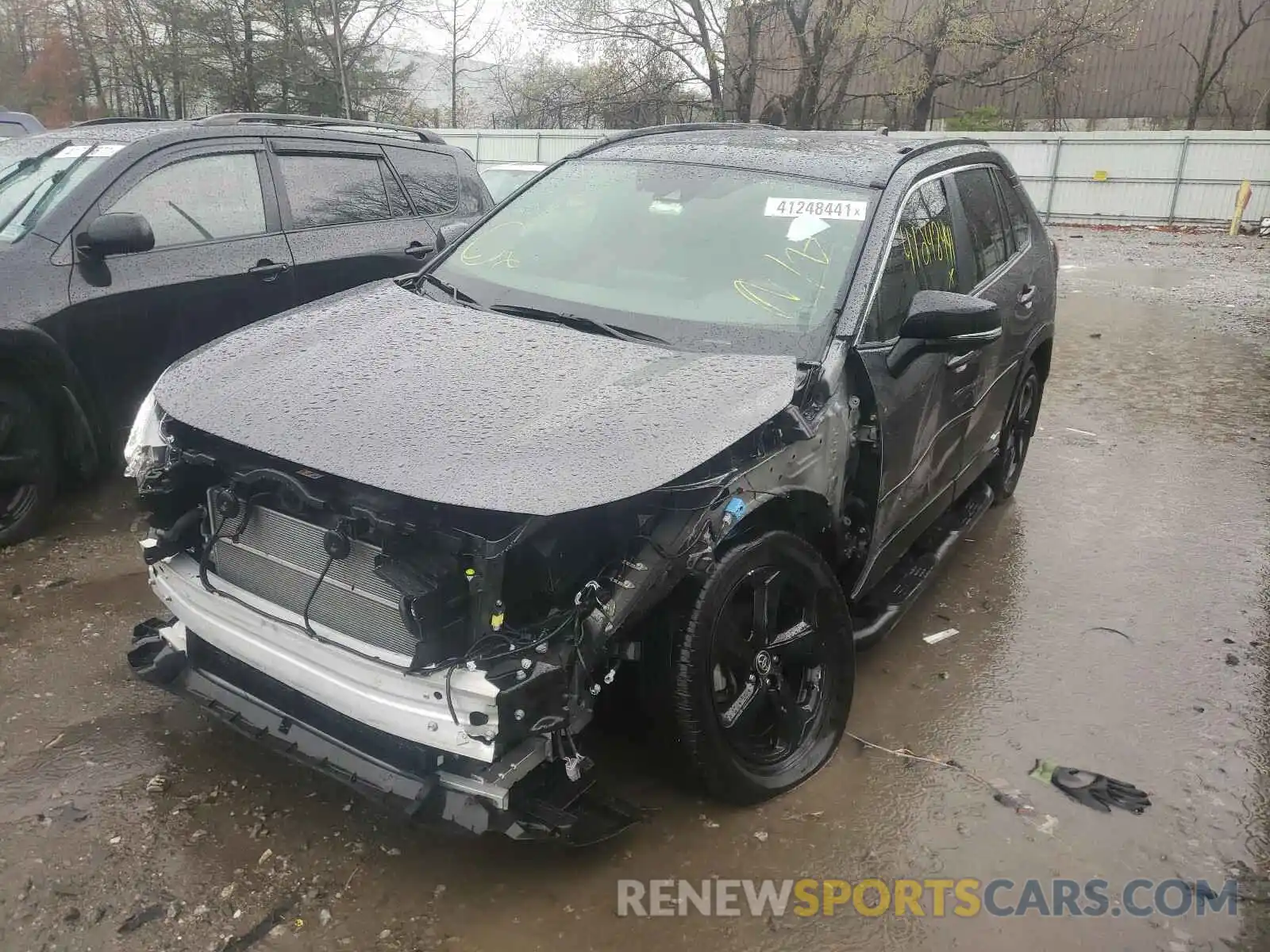 2 Photograph of a damaged car JTMEWRFV3LJ039157 TOYOTA RAV4 2020