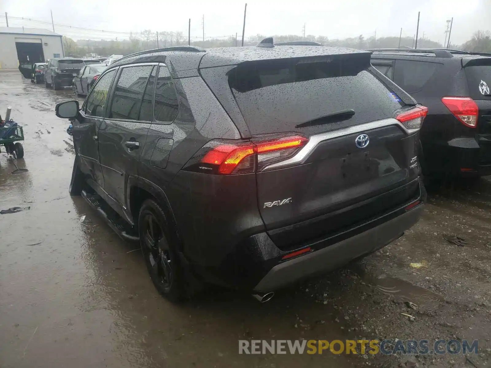 3 Photograph of a damaged car JTMEWRFV3LJ039157 TOYOTA RAV4 2020