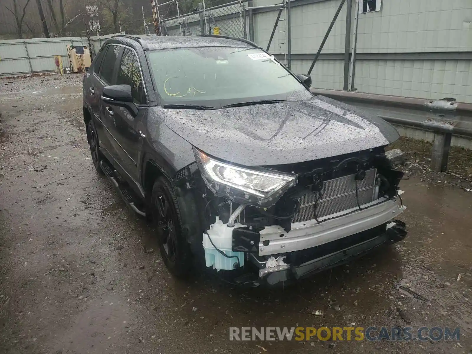 9 Photograph of a damaged car JTMEWRFV3LJ039157 TOYOTA RAV4 2020