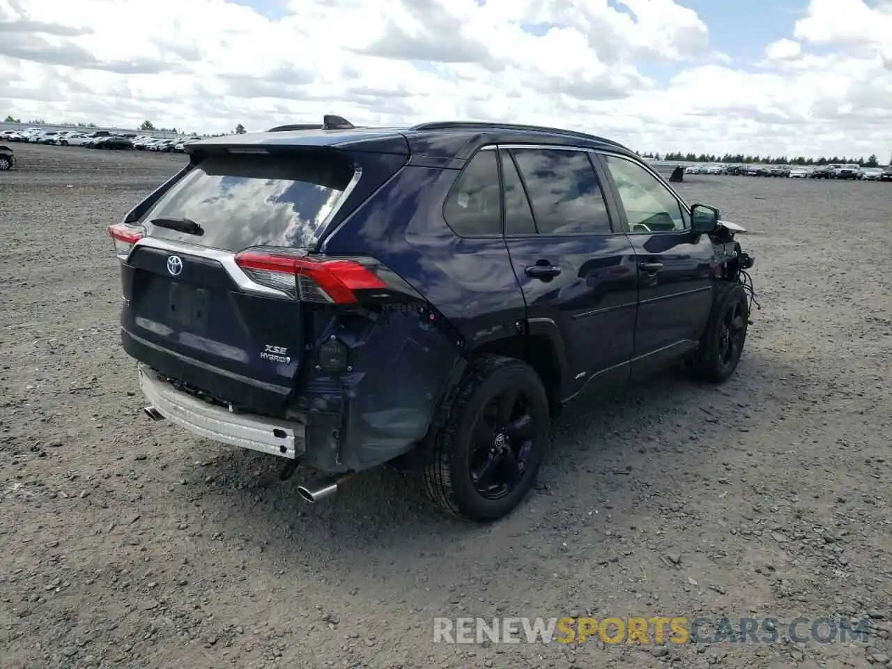 4 Photograph of a damaged car JTMEWRFV3LJ042883 TOYOTA RAV4 2020