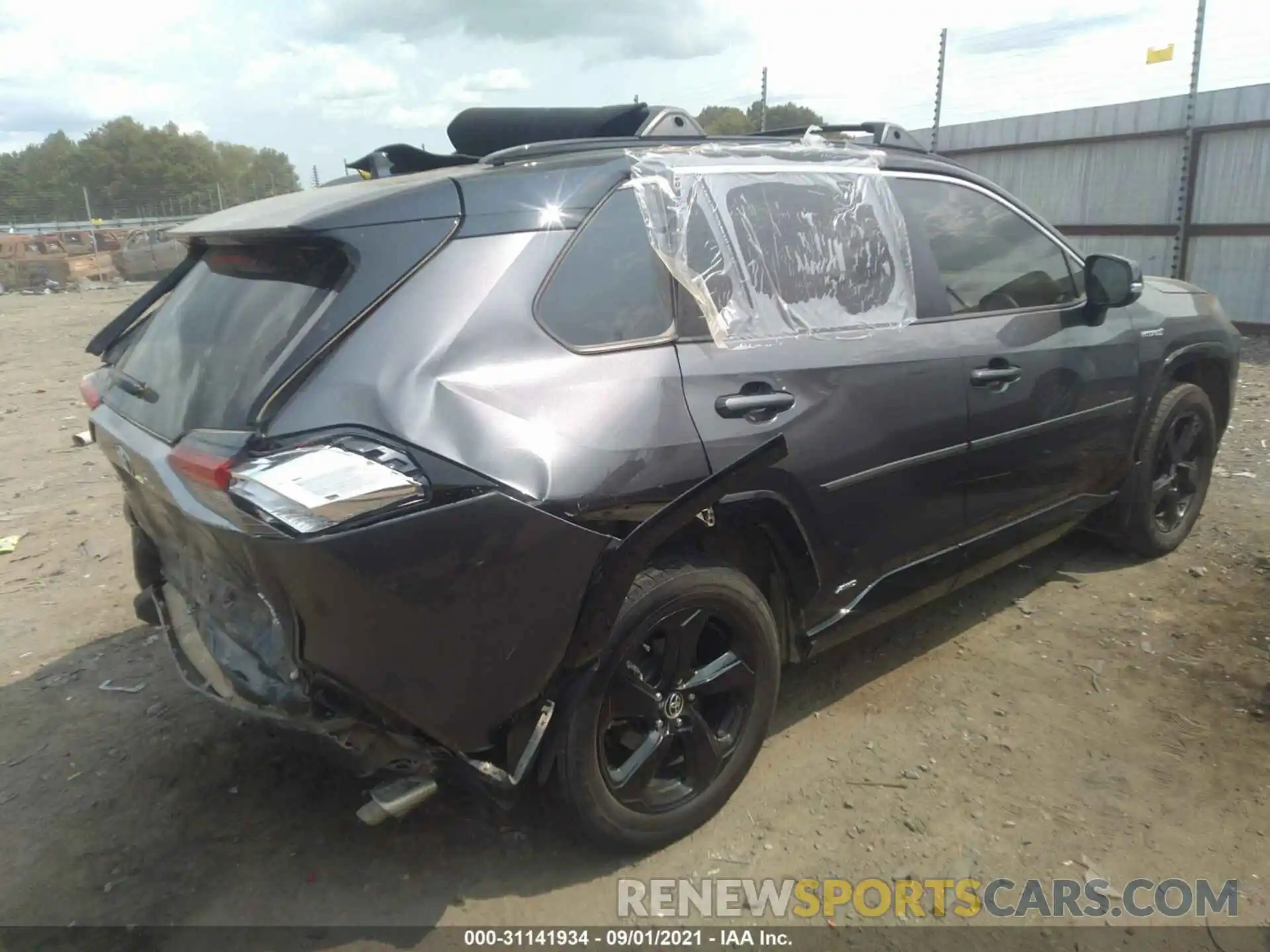 4 Photograph of a damaged car JTMEWRFV3LJ045394 TOYOTA RAV4 2020