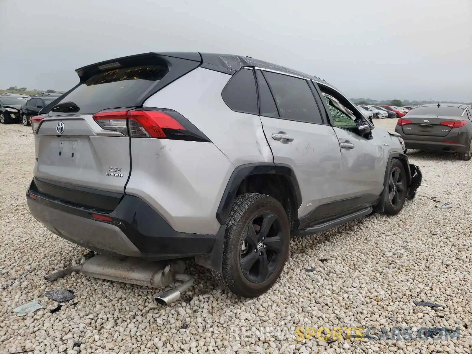 4 Фотография поврежденного автомобиля JTMEWRFV4LD525135 TOYOTA RAV4 2020