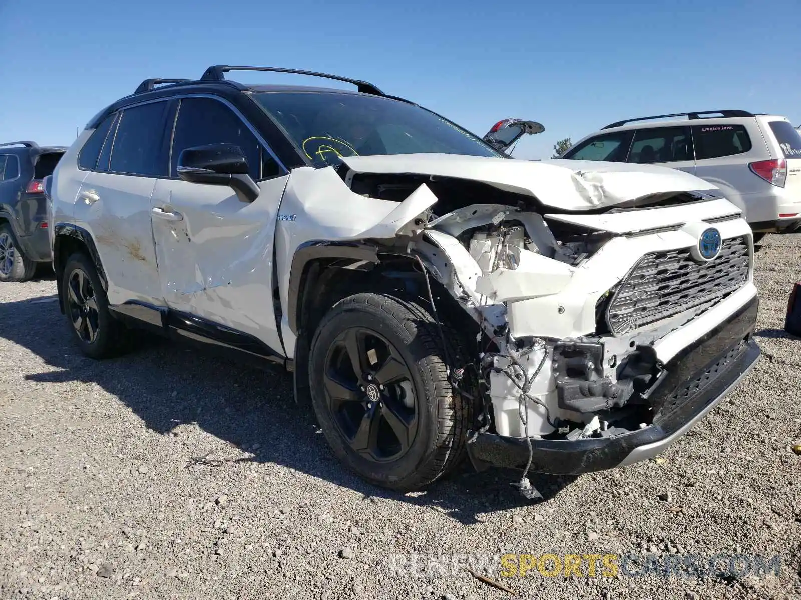 1 Photograph of a damaged car JTMEWRFV4LD525376 TOYOTA RAV4 2020